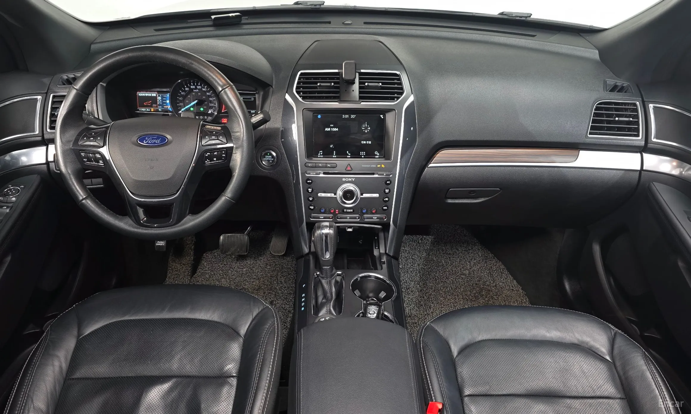 Ford Explorer превью 7