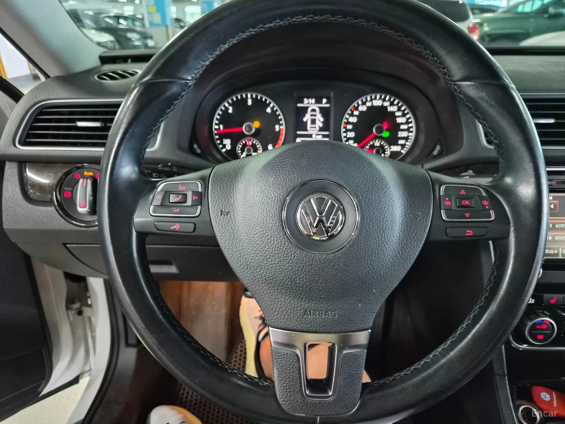 Volkswagen The New Passat превью 11