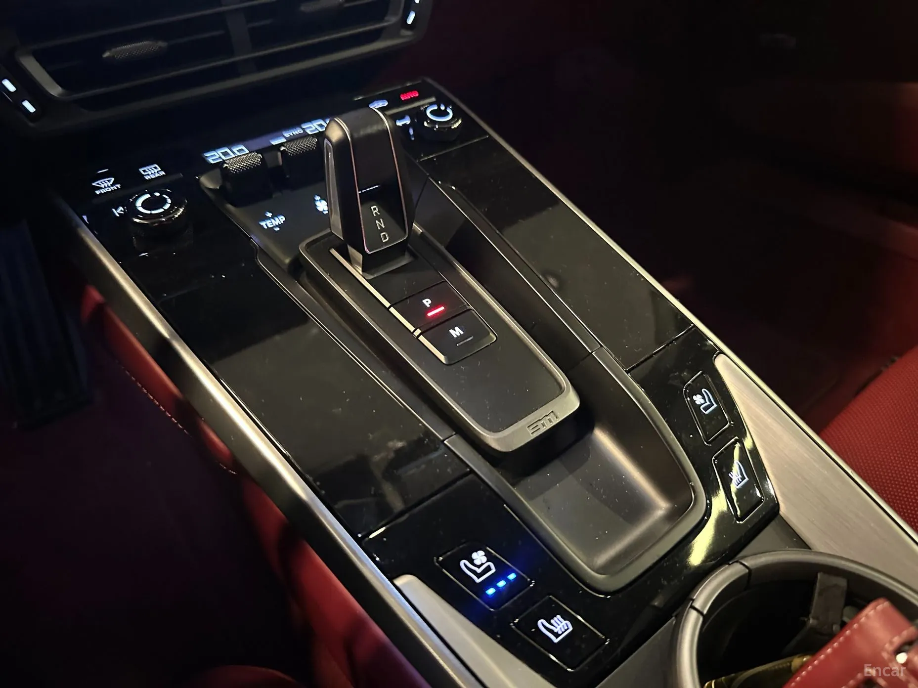 Porsche 911 (992) превью 10