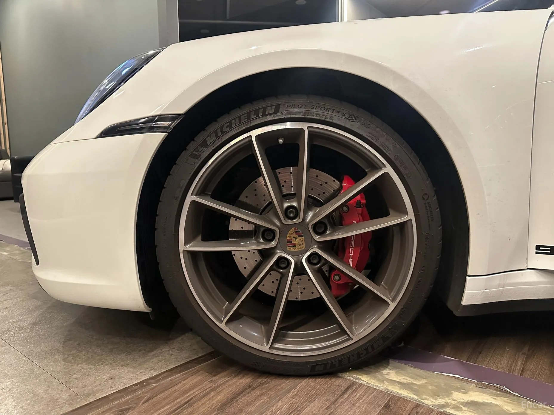 Porsche 911 (992) превью 7