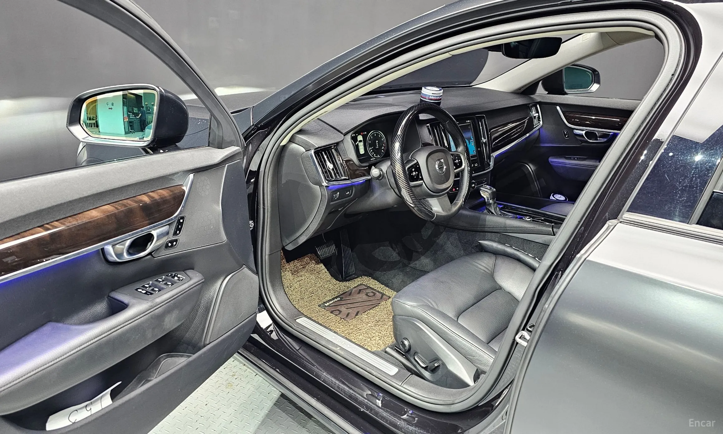 Volvo S90 превью 11