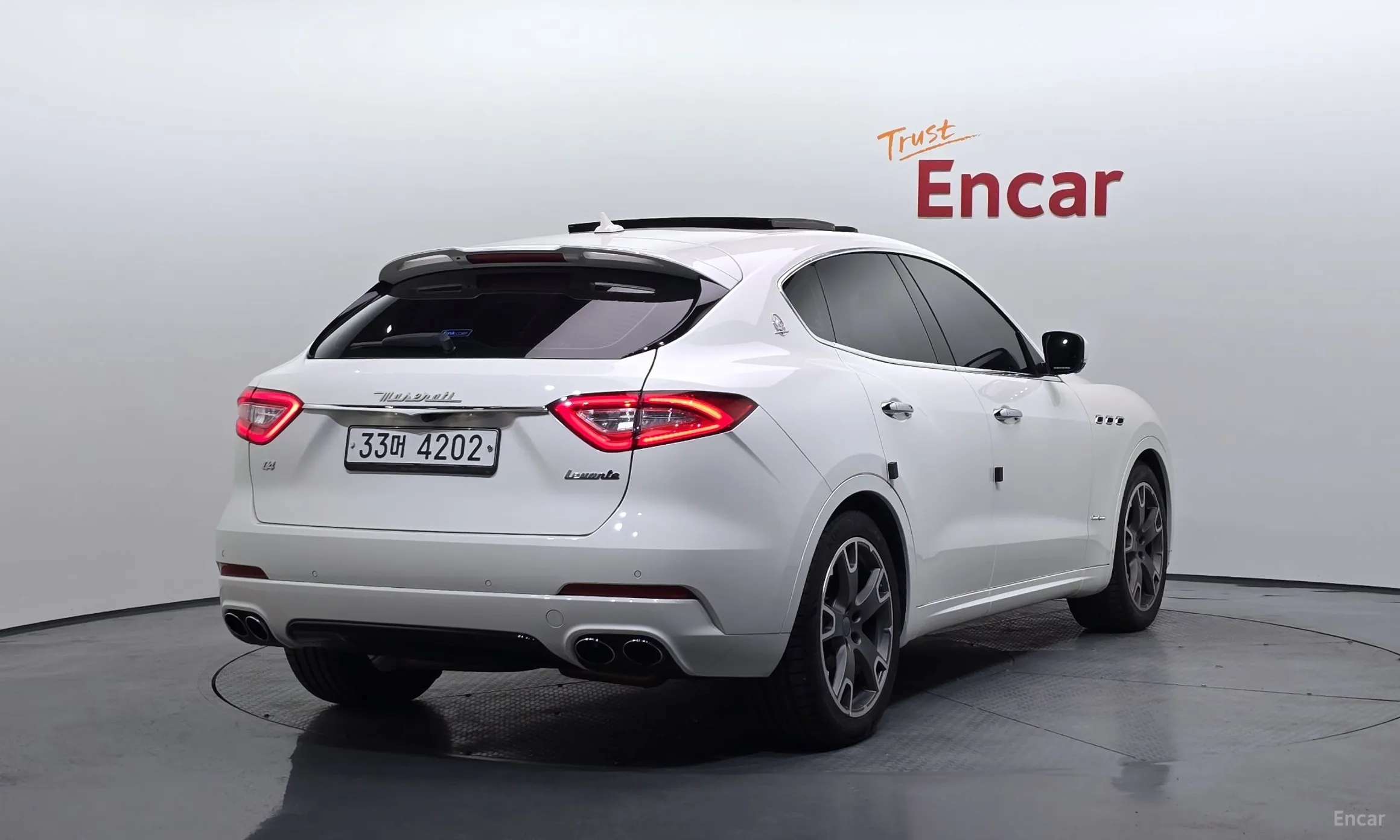 Maserati Levante превью 2