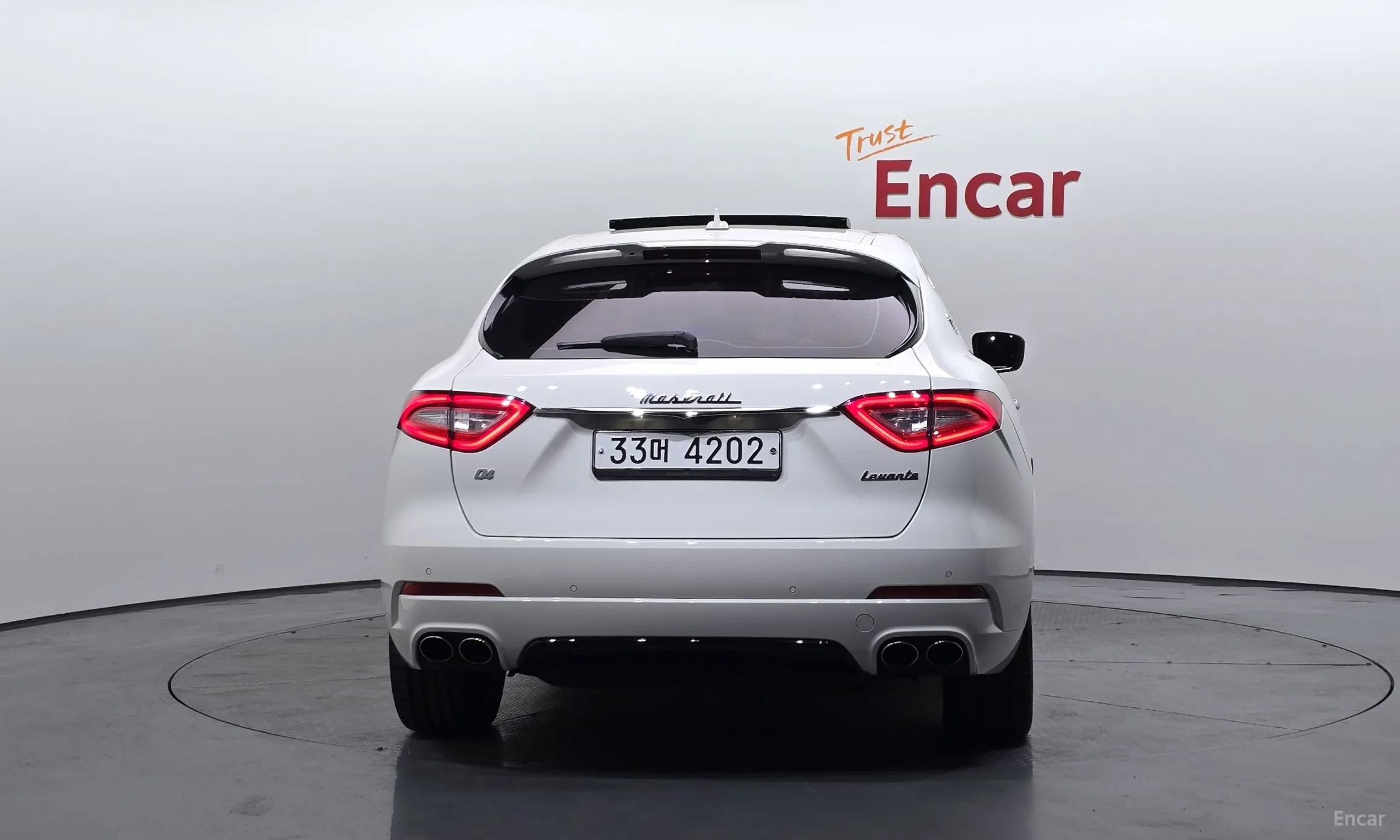 Maserati Levante превью 4