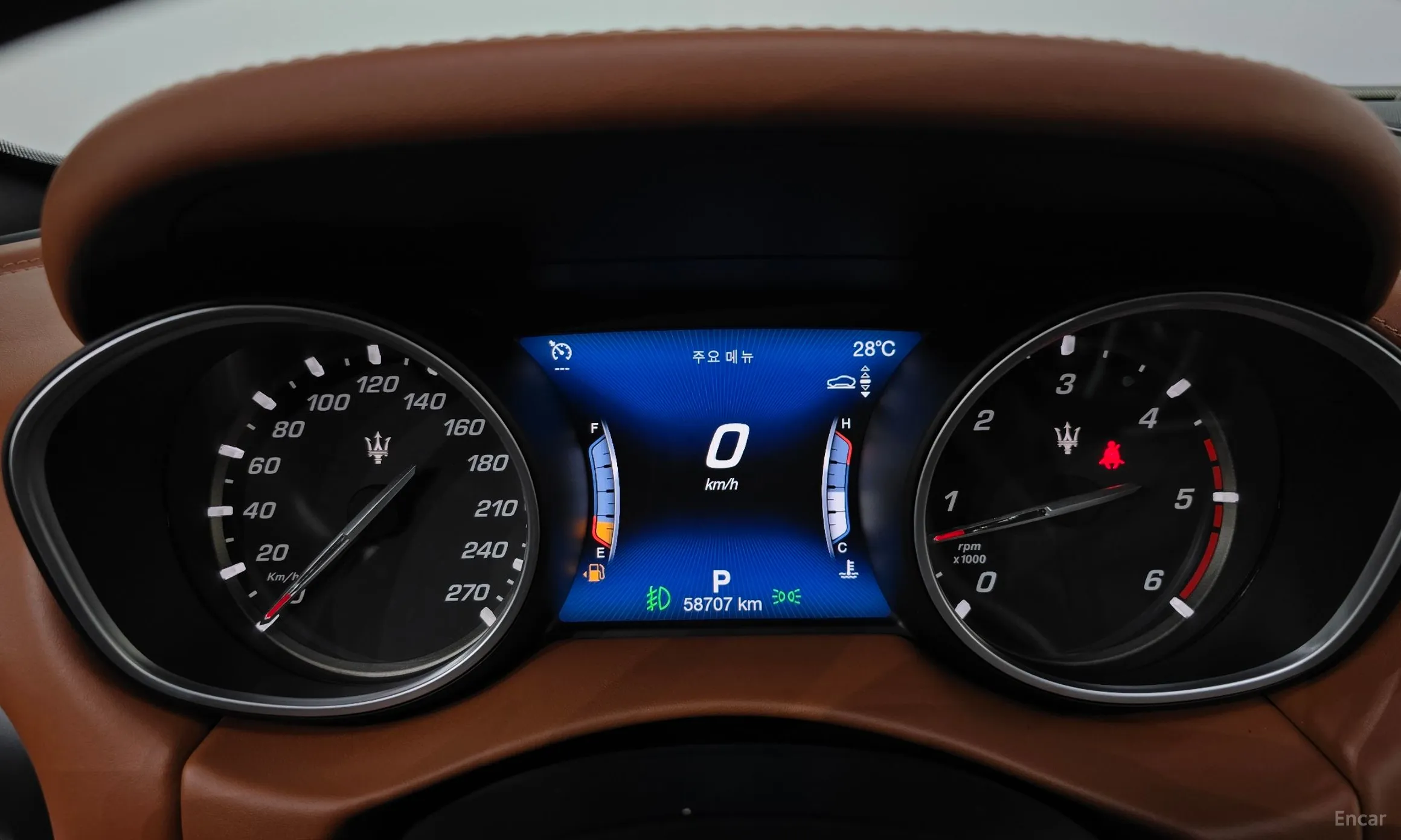 Maserati Levante превью 8