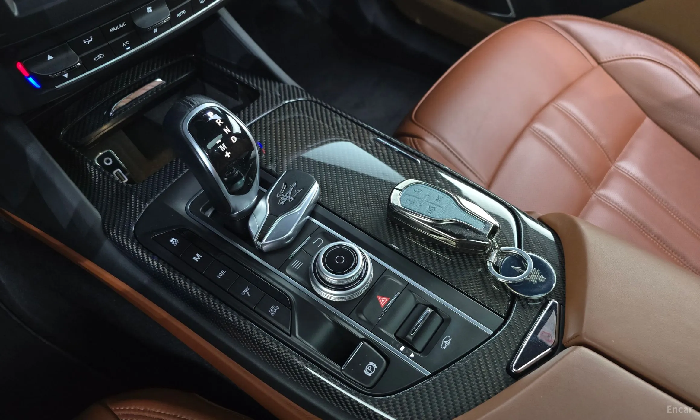 Maserati Levante превью 9