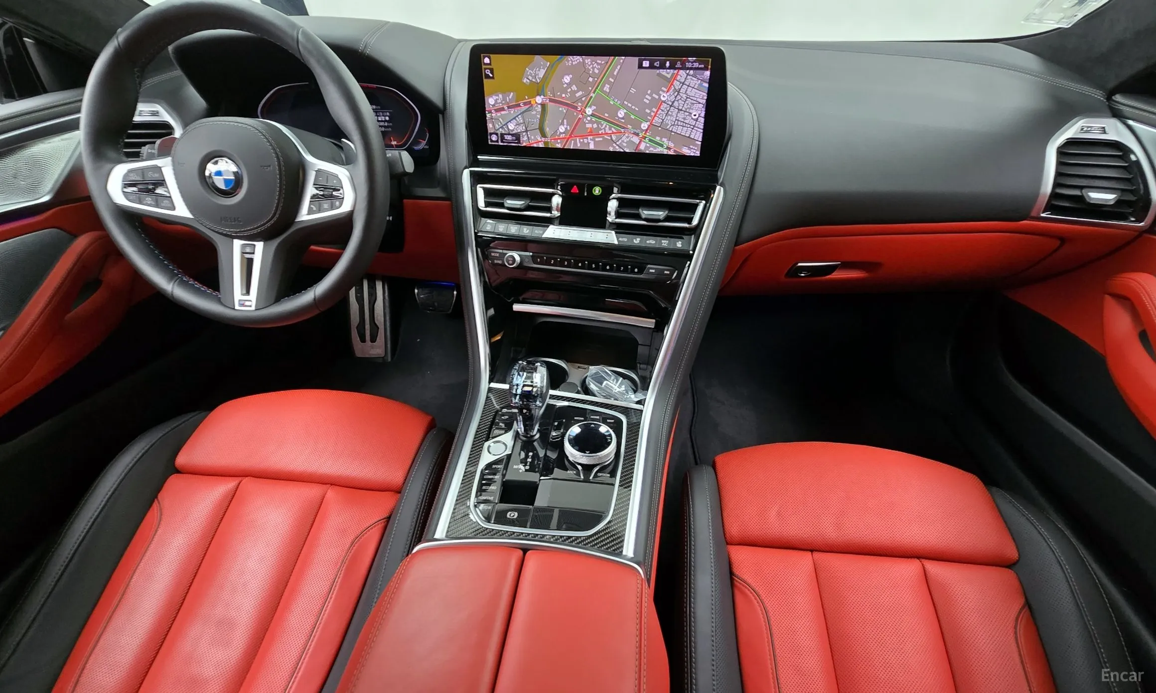 BMW 8-series (G15) превью 7