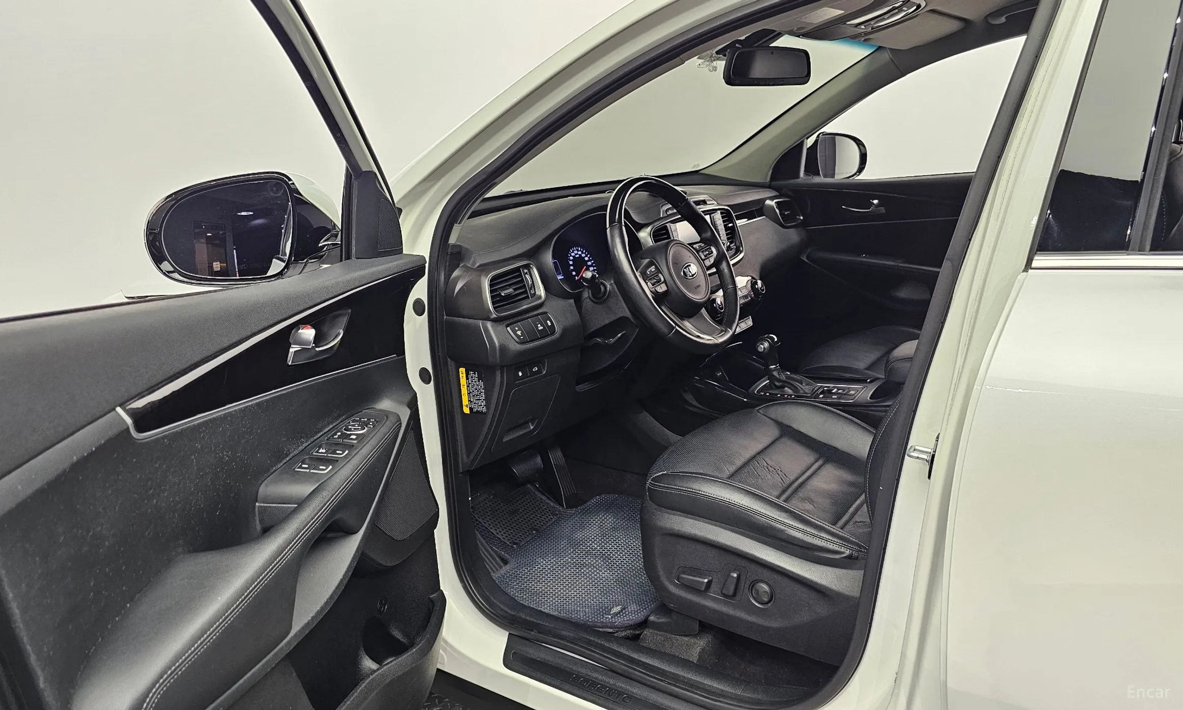 Kia Sorento превью 10