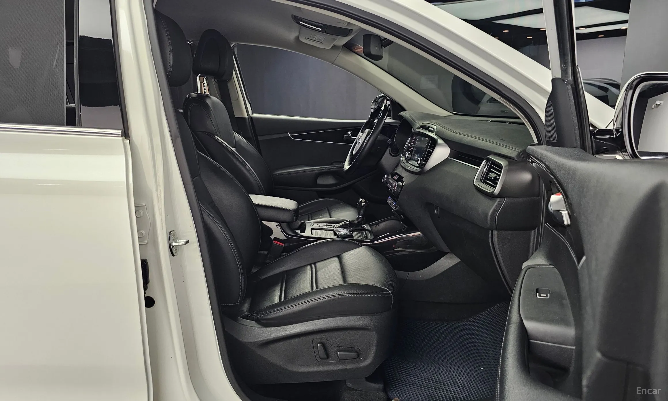 Kia Sorento превью 12