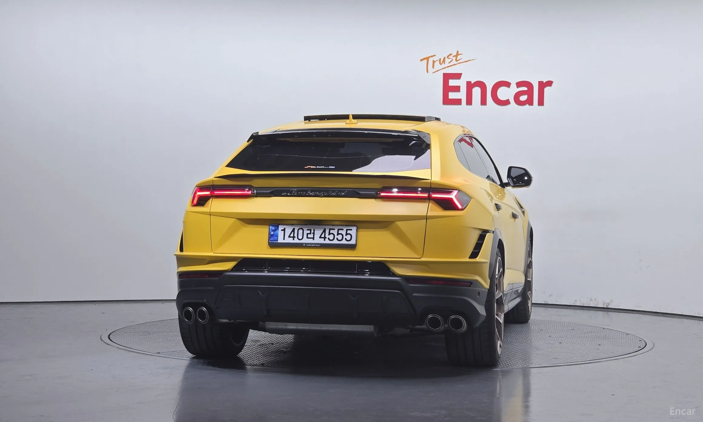 Lamborghini Urus превью 4