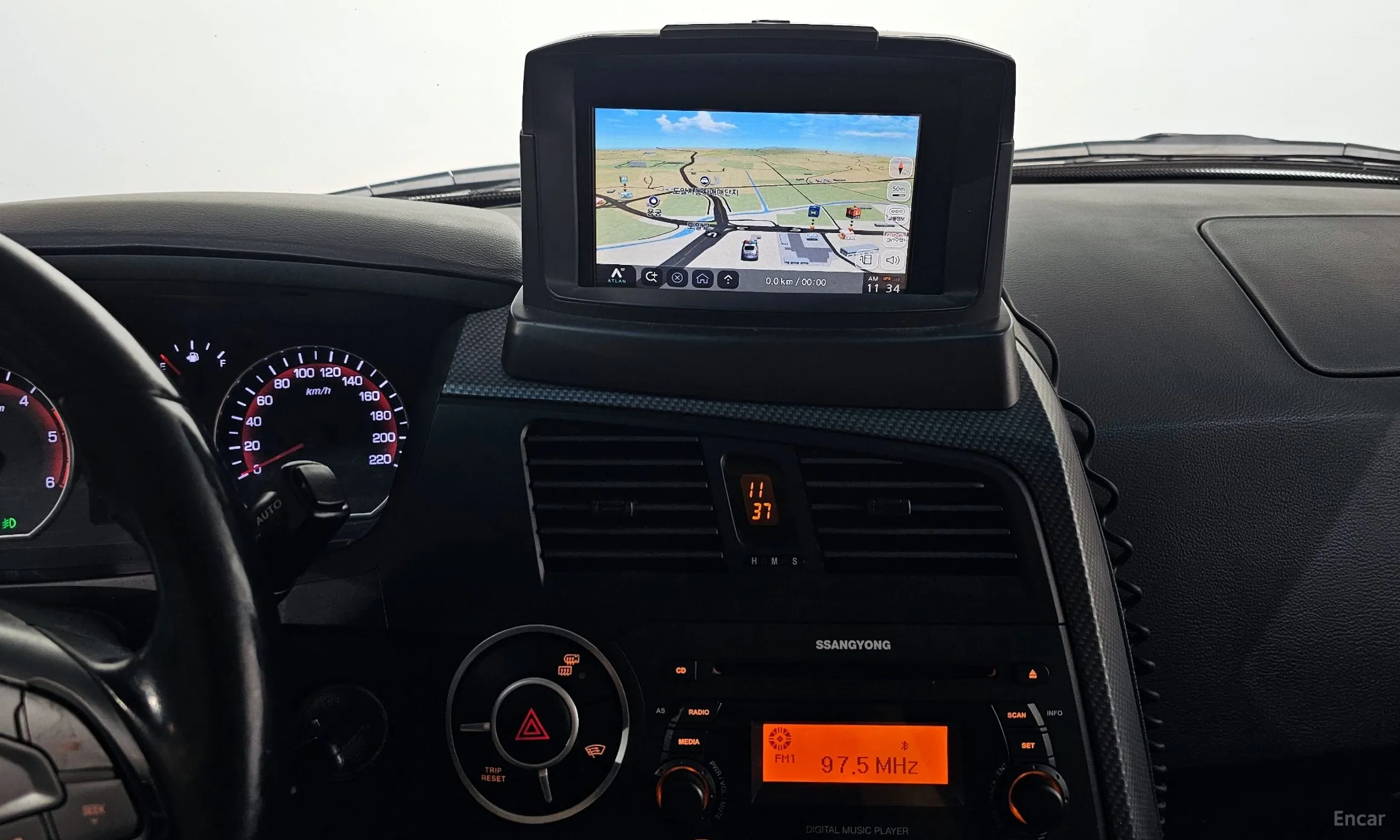 KG Mobility (SsangYong) Korando Sports превью 14