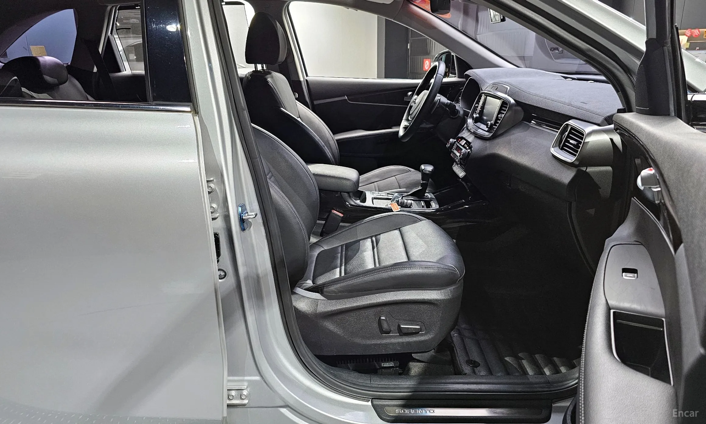 Kia Sorento превью 10