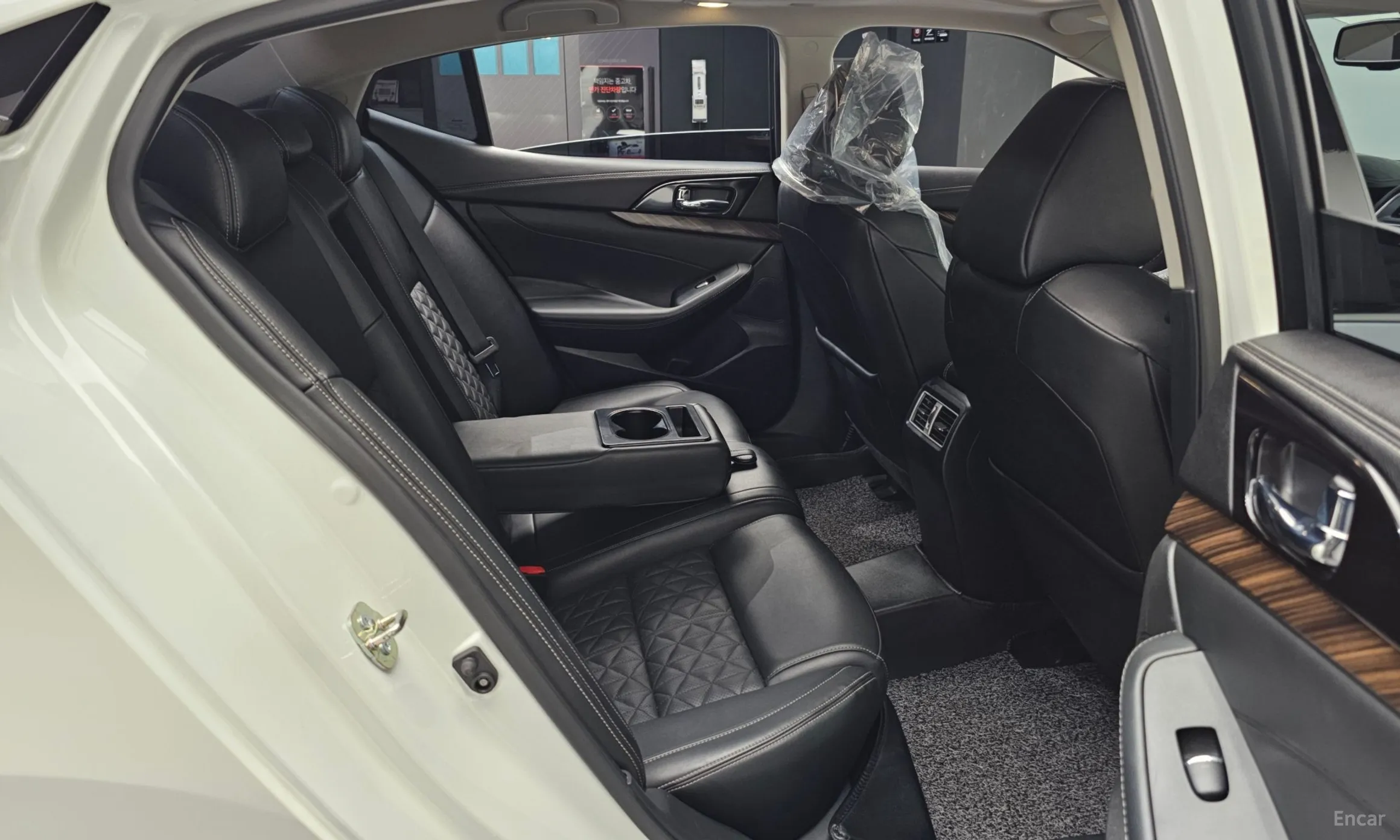 Nissan Maxima (A36) превью 12