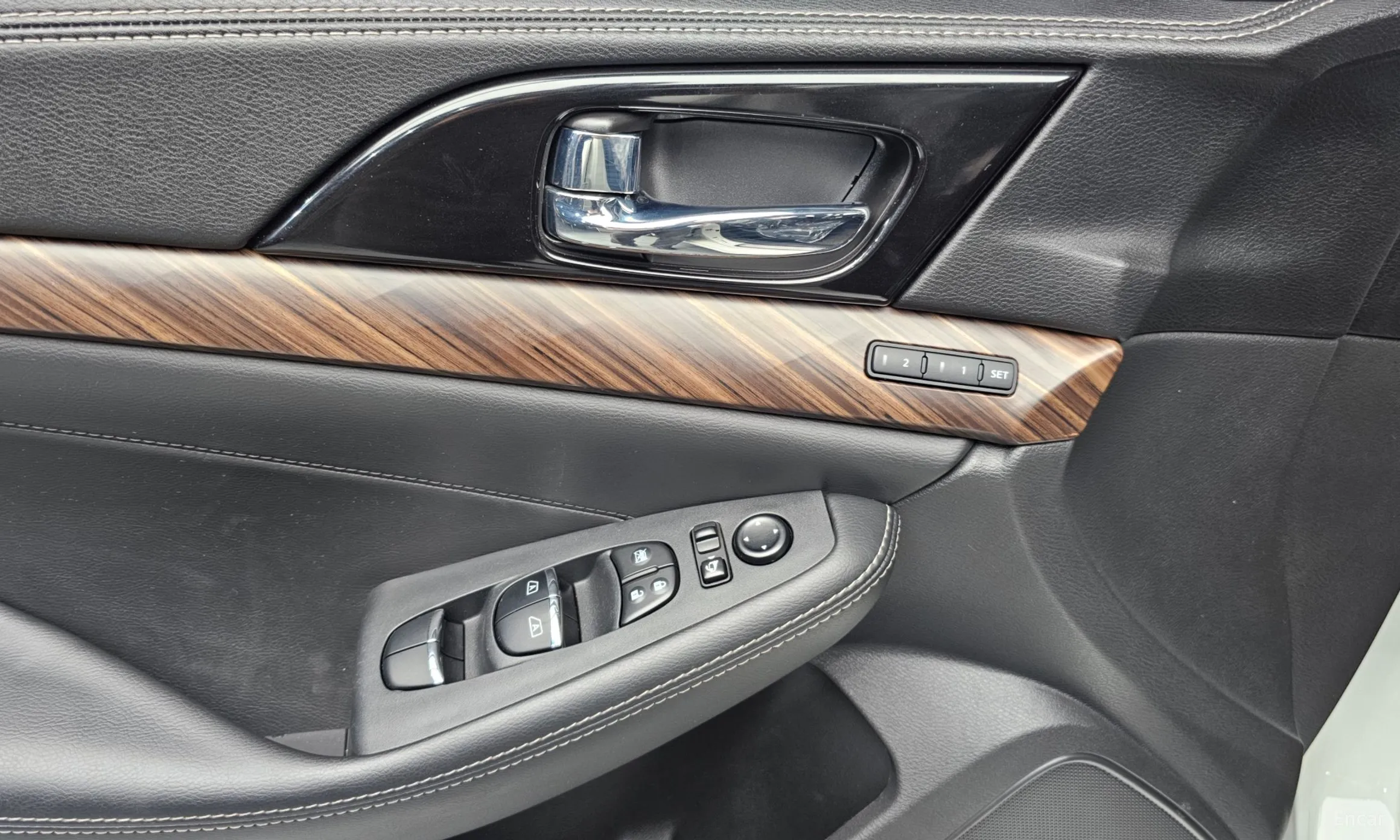 Nissan Maxima (A36) превью 18