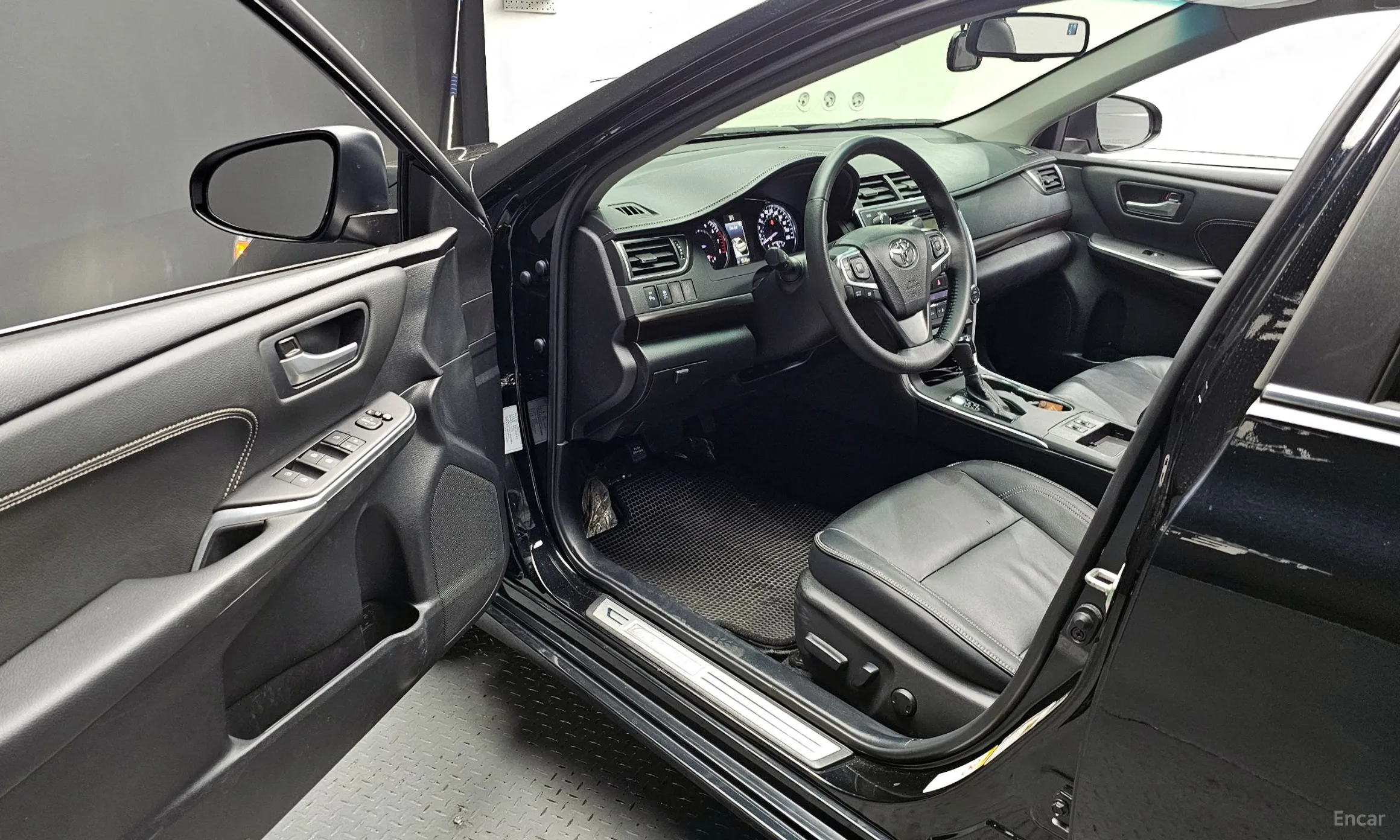 Toyota New Camry превью 10