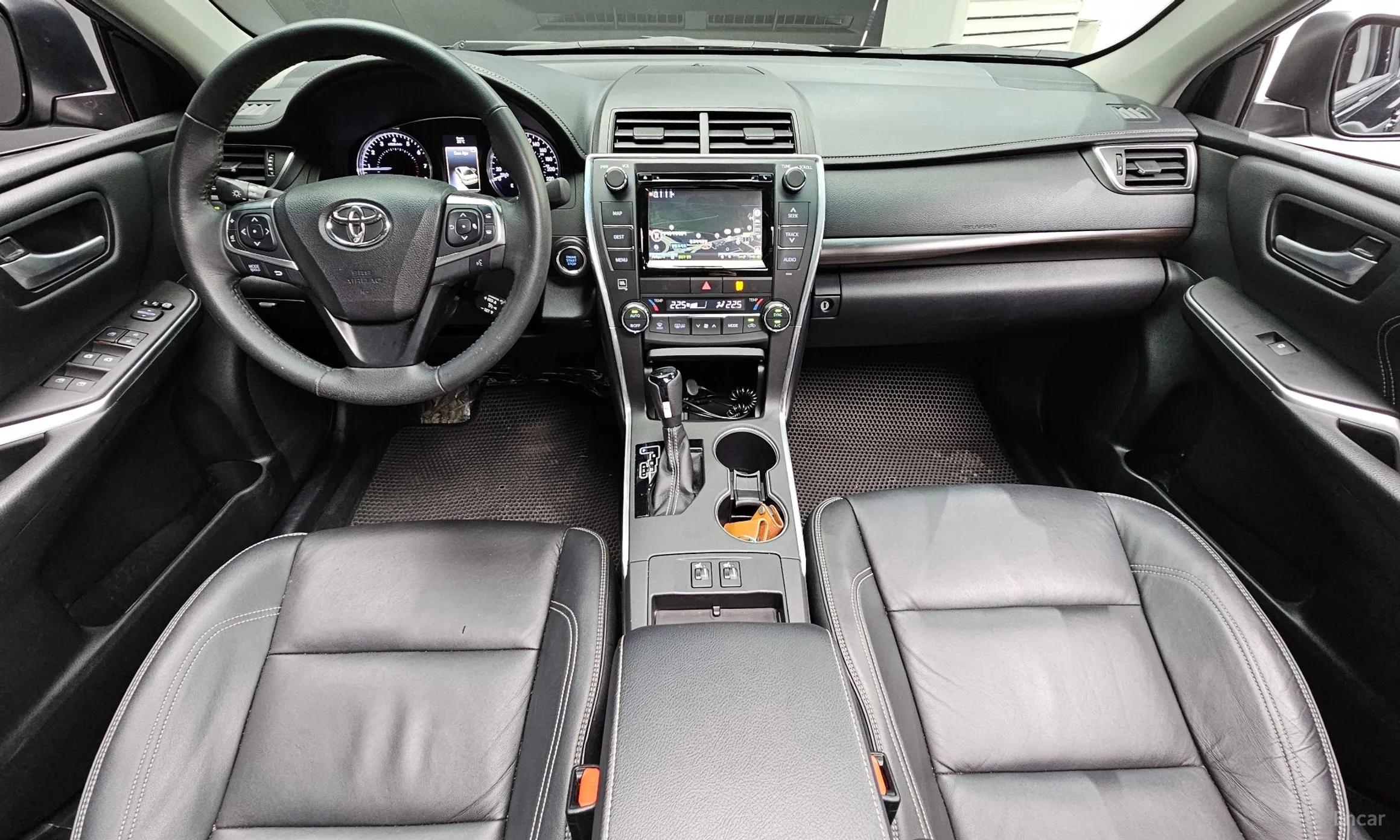 Toyota New Camry превью 7