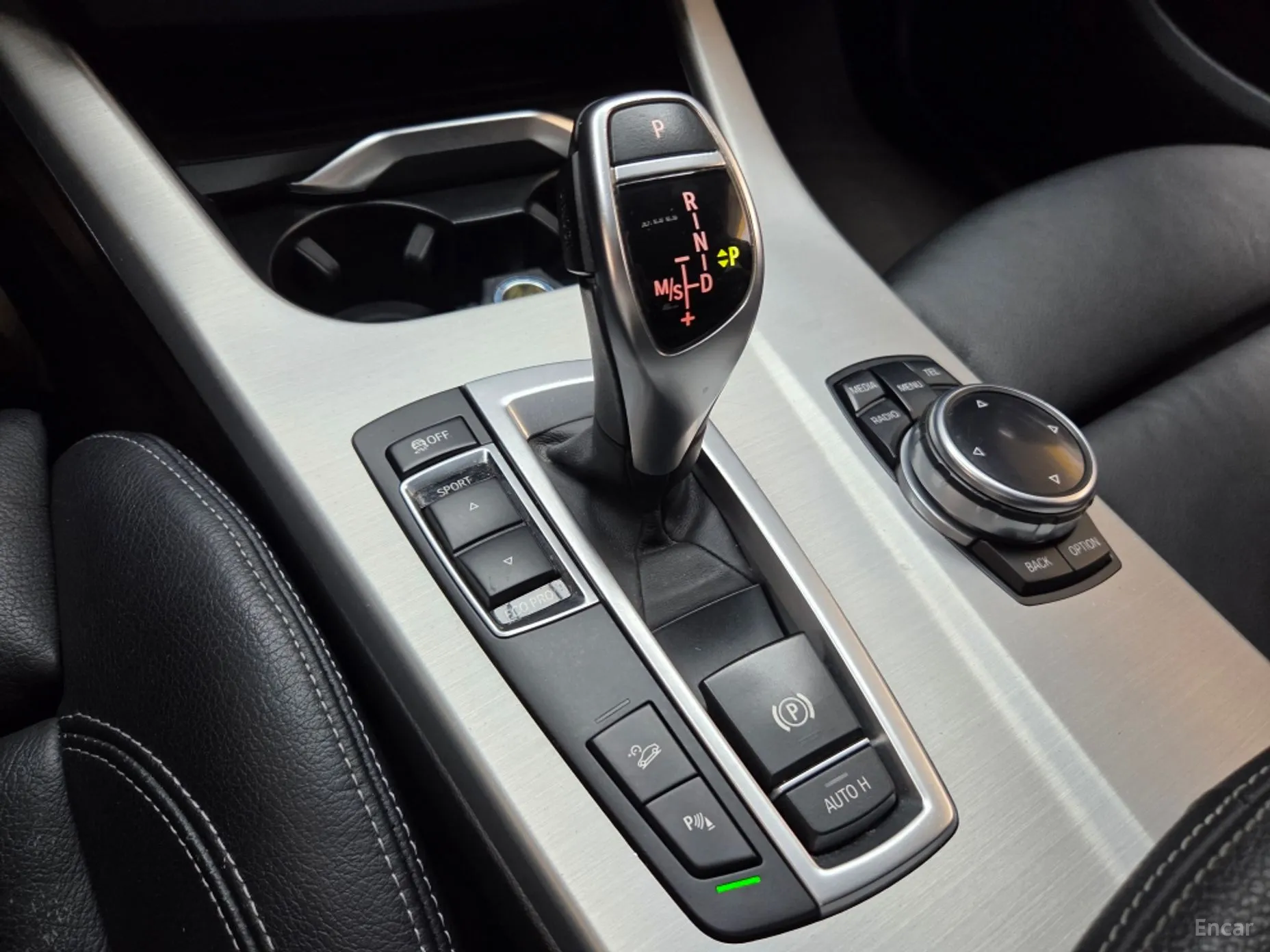 BMW X4 (F26) превью 13