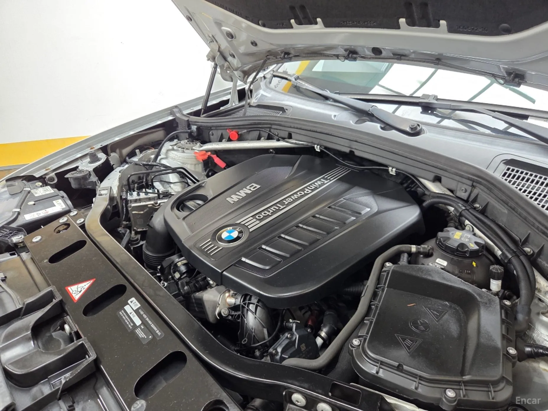BMW X4 (F26) превью 7