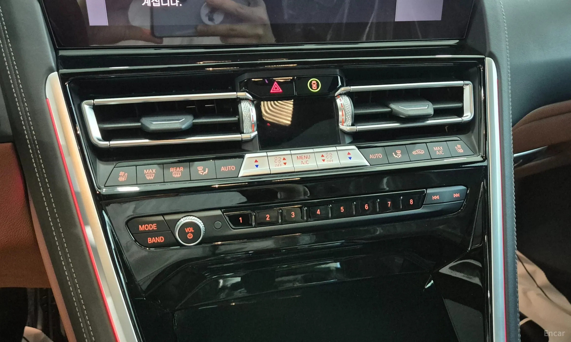 BMW 8-series (G15) превью 17