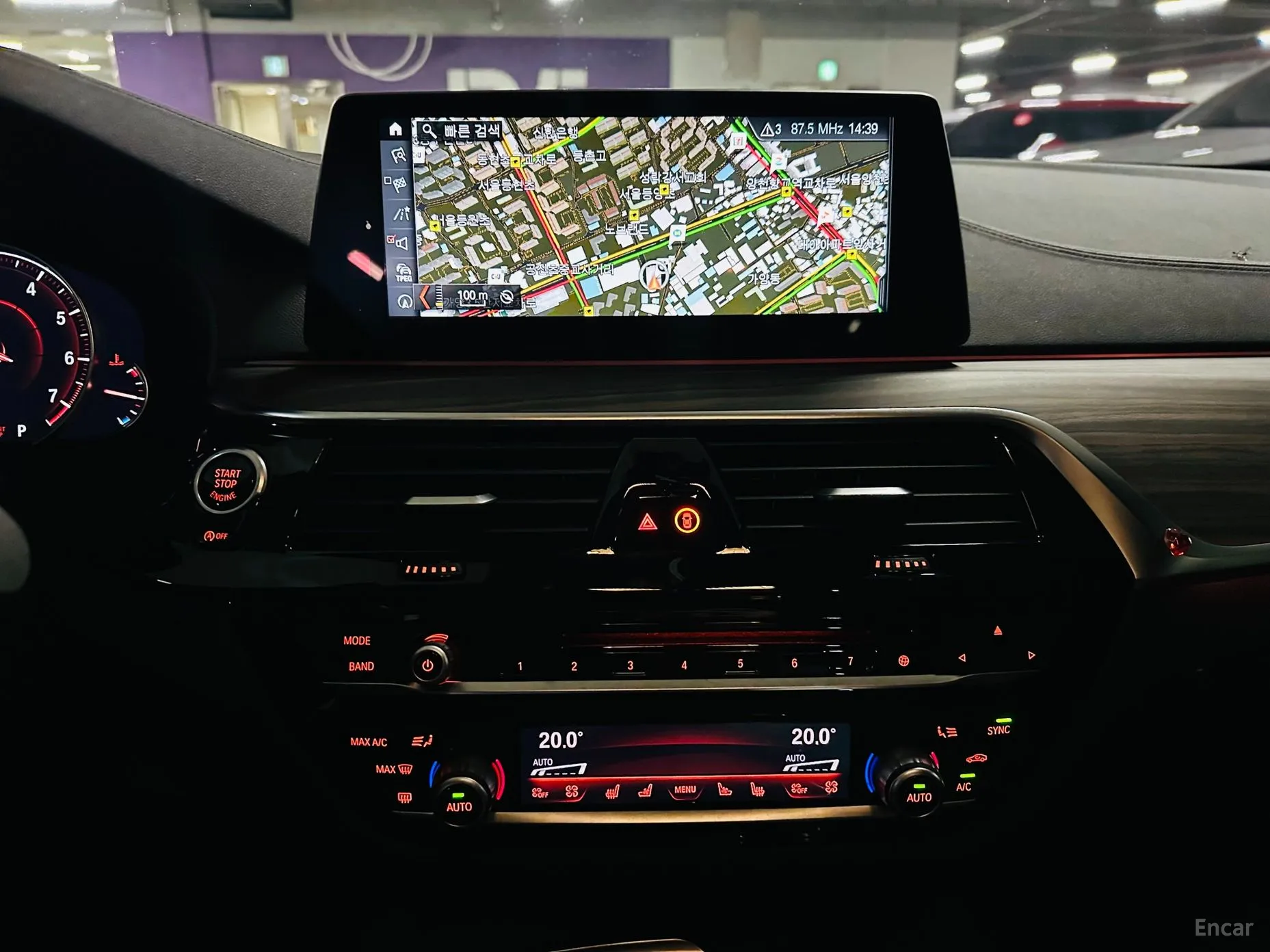 BMW 5 Series (G30) превью 13