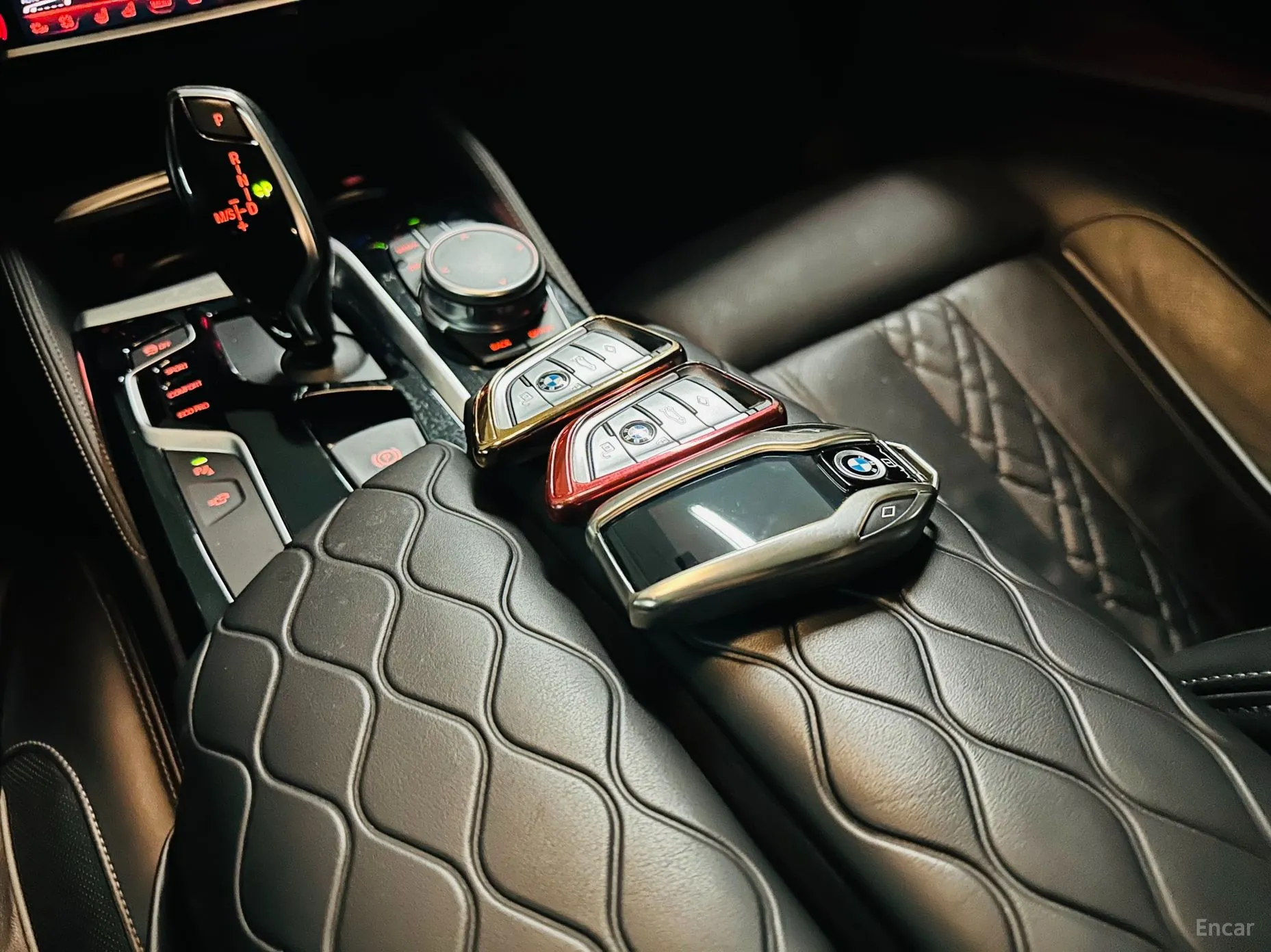 BMW 5 Series (G30) превью 16