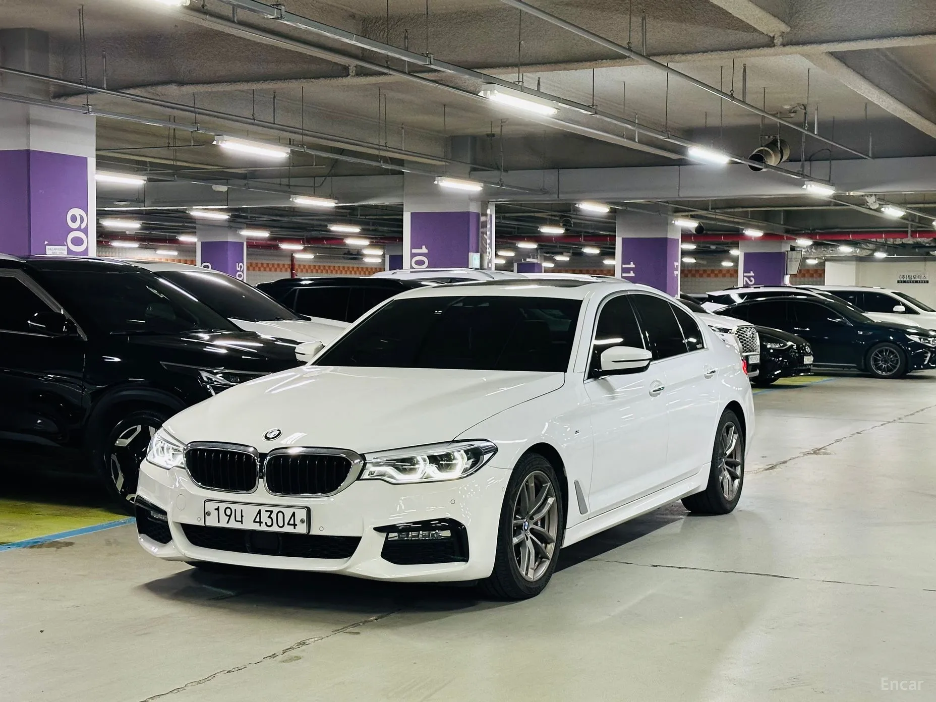 BMW 5 Series (G30) превью 3