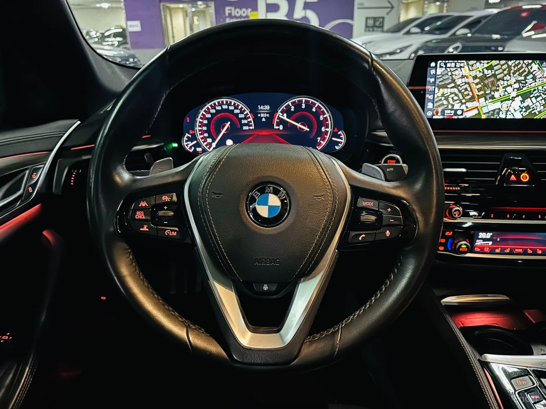 BMW 5 Series (G30) превью 6
