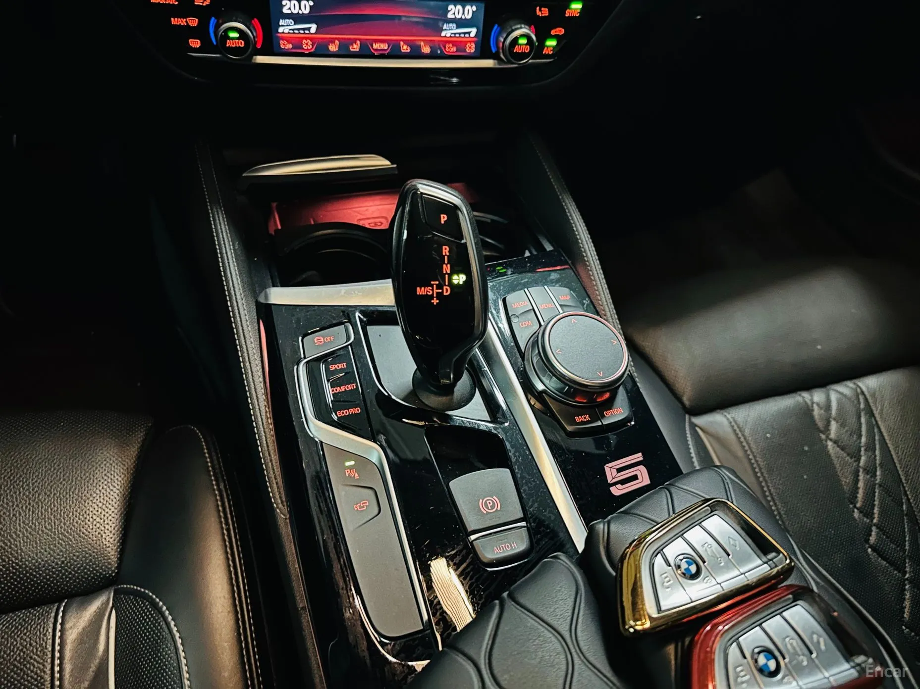 BMW 5 Series (G30) превью 9