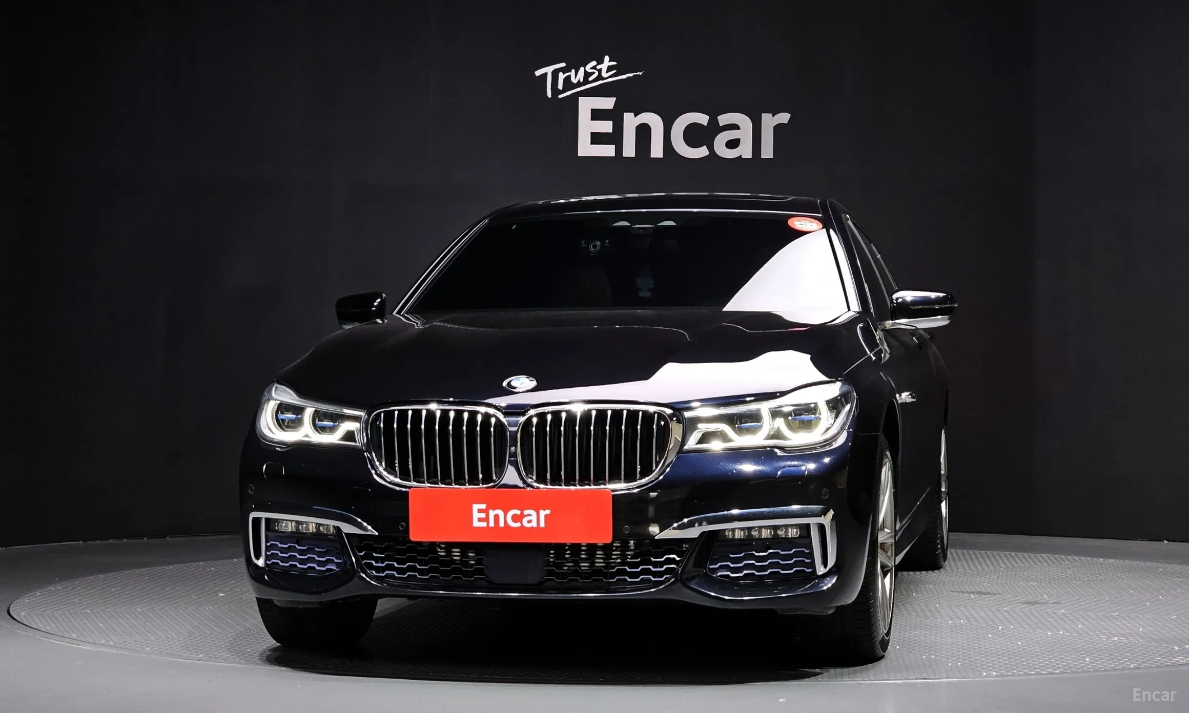 BMW 7 Series (G11) превью 3