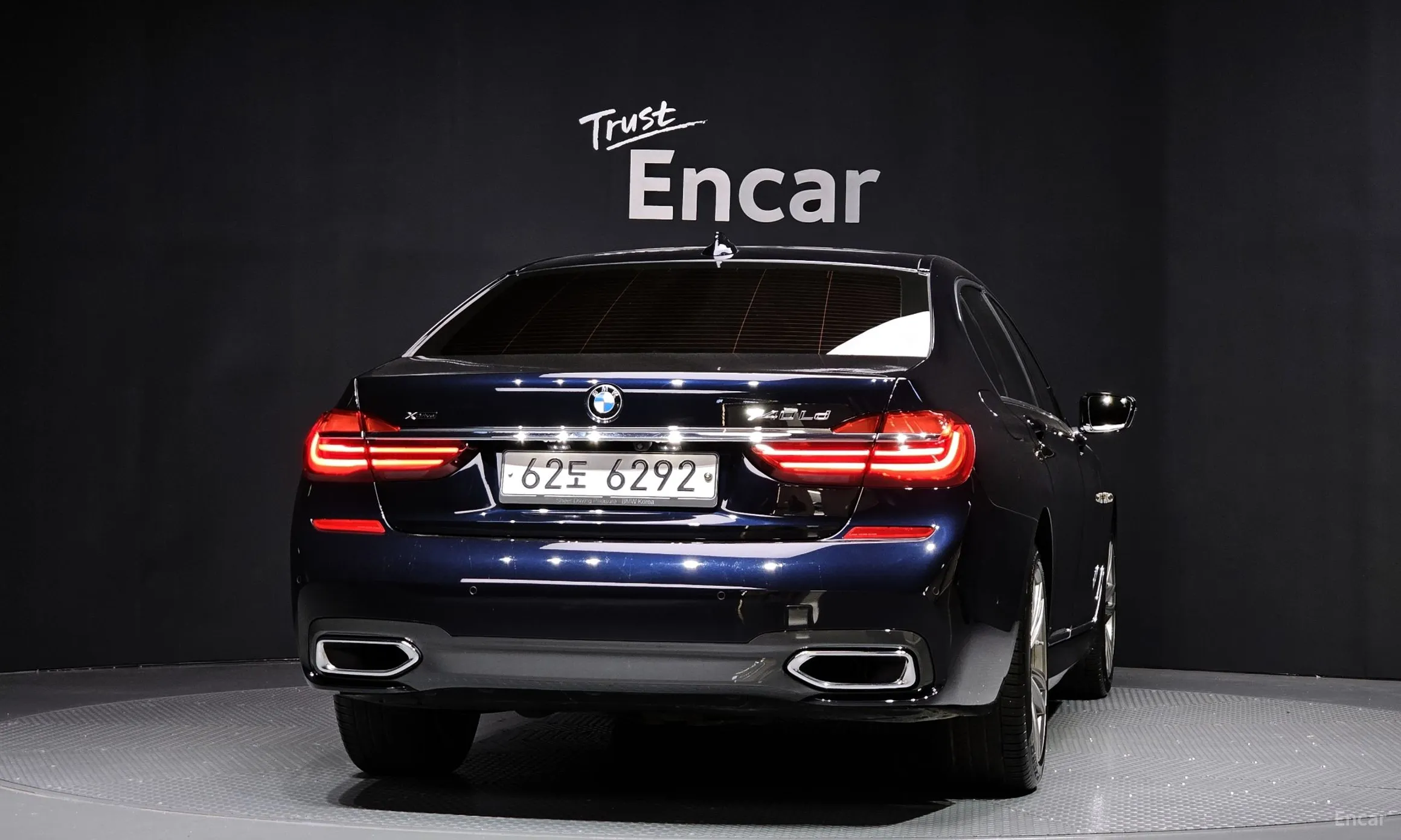 BMW 7 Series (G11) превью 4