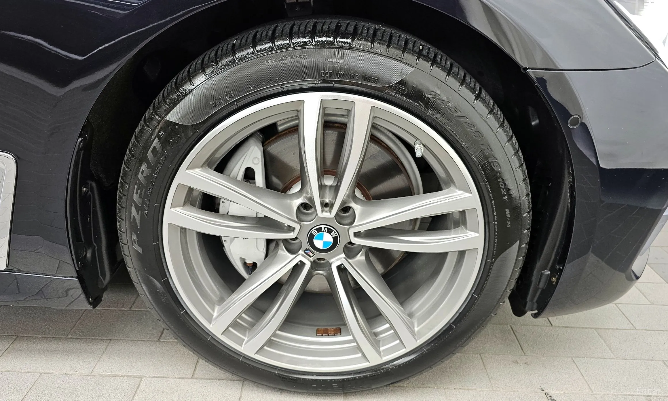 BMW 7 Series (G11) превью 5