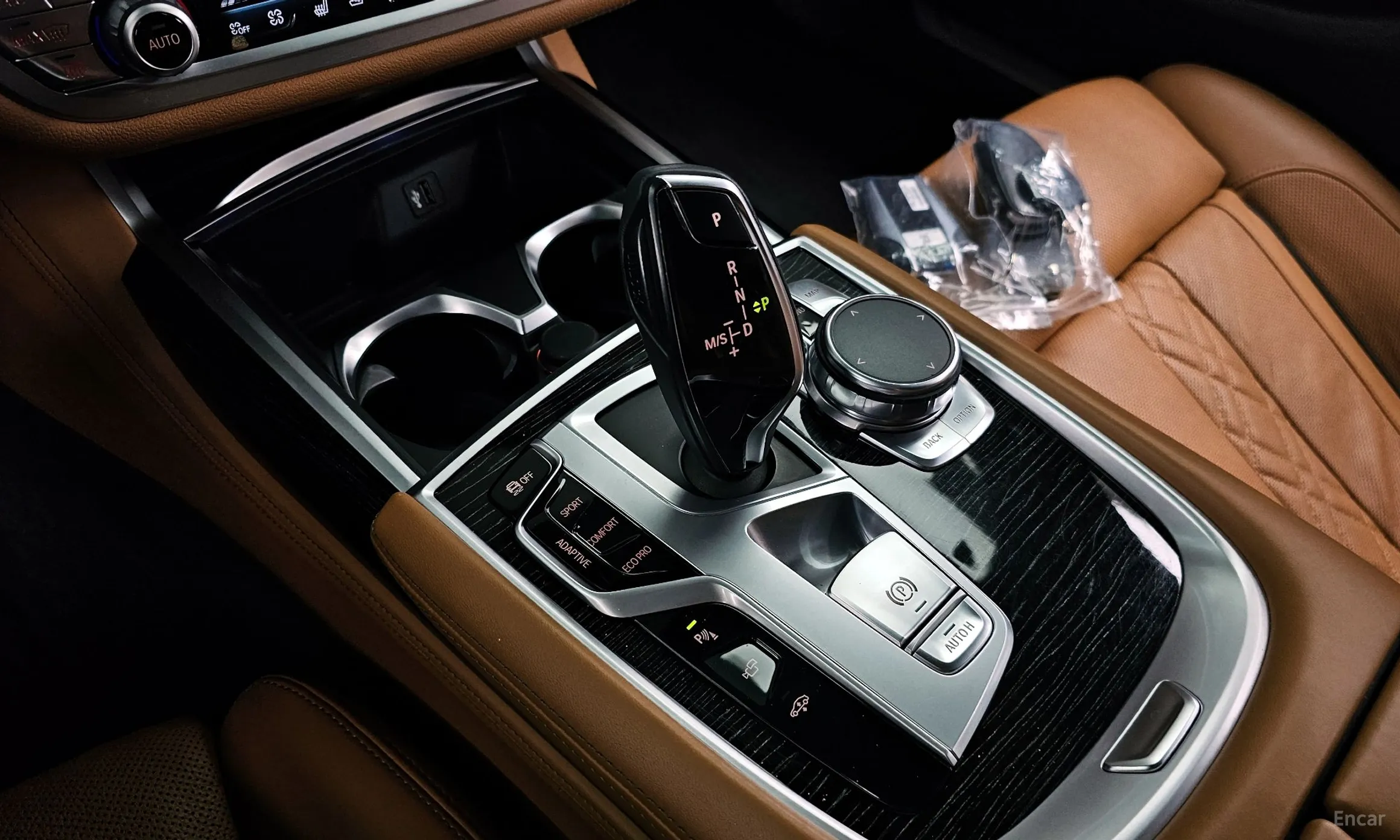 BMW 7 Series (G11) превью 9