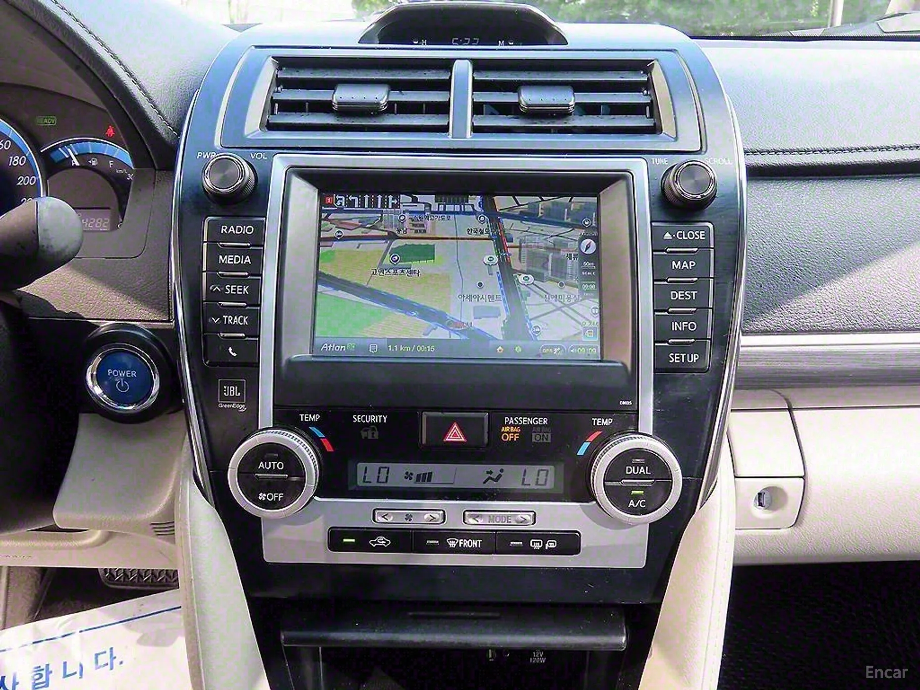 Toyota New Camry превью 14