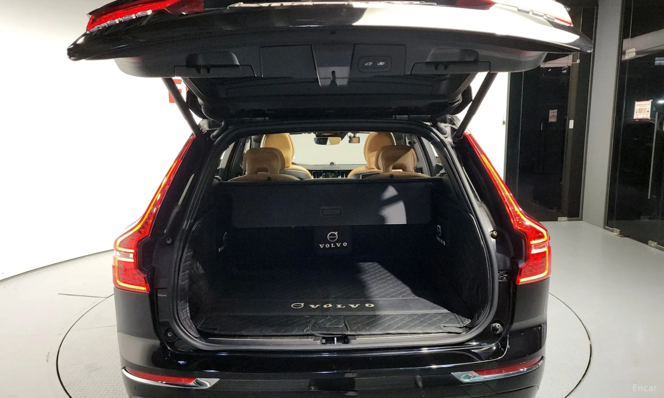 Volvo XC60 Gen 2 превью 20