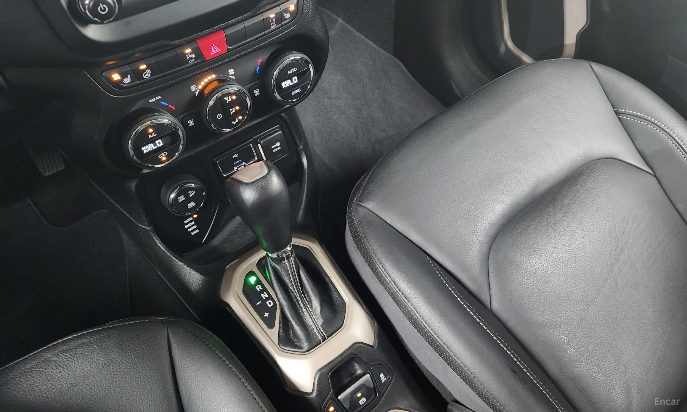 Jeep Renegade превью 9