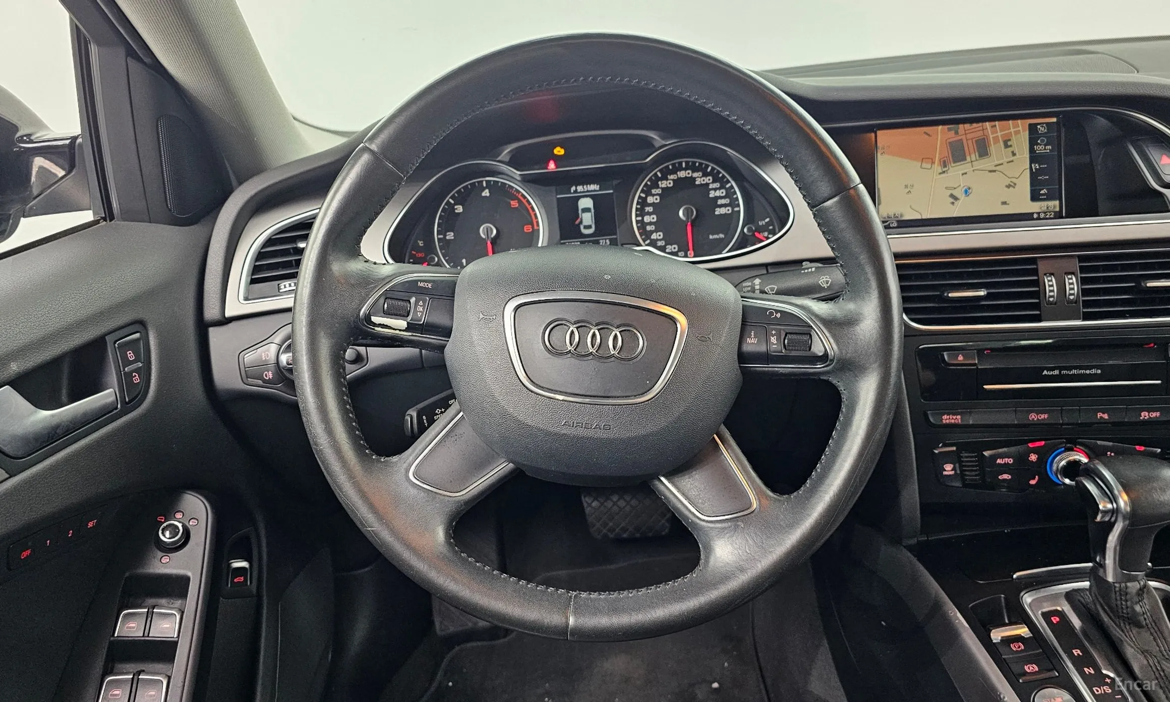 Audi New A4 превью 11