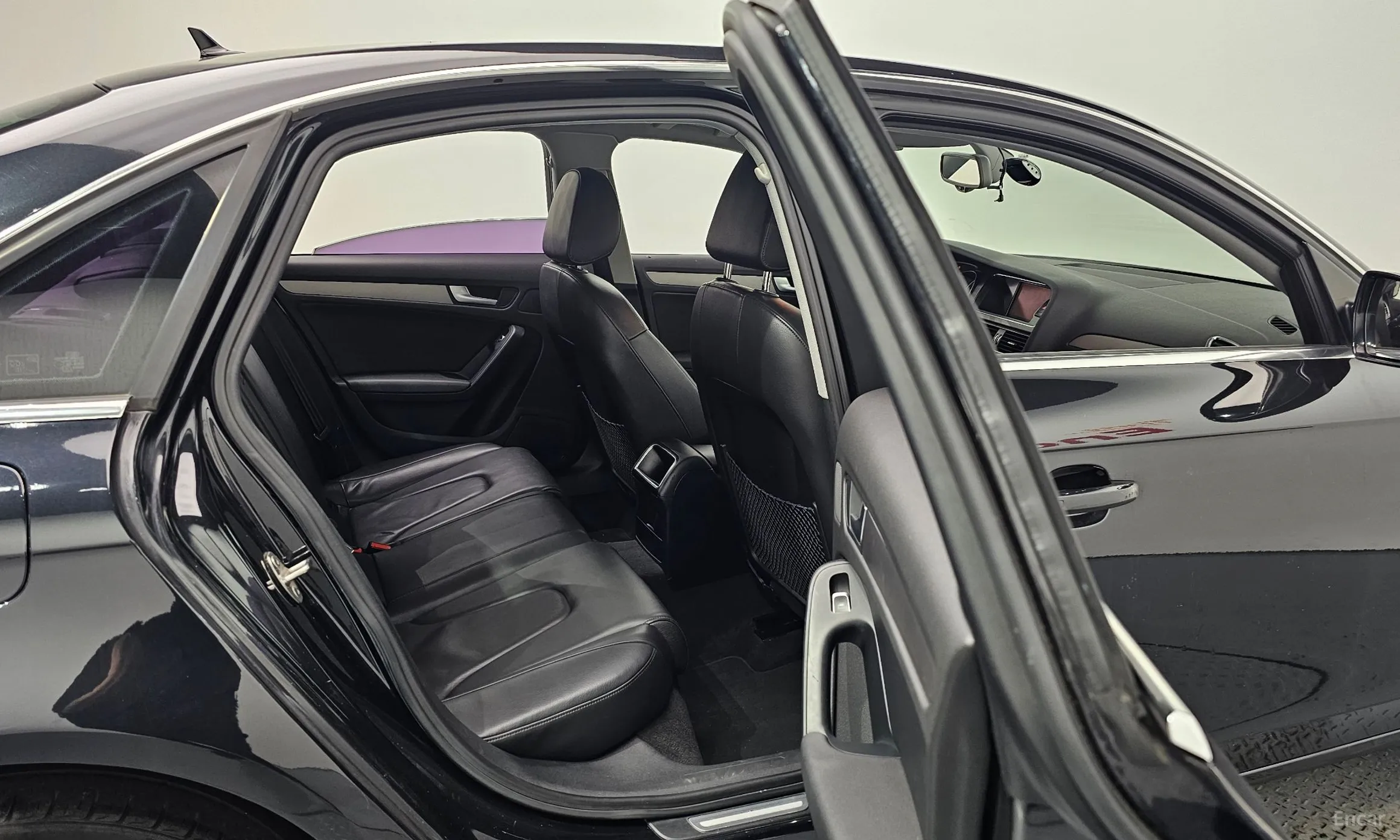 Audi New A4 превью 17