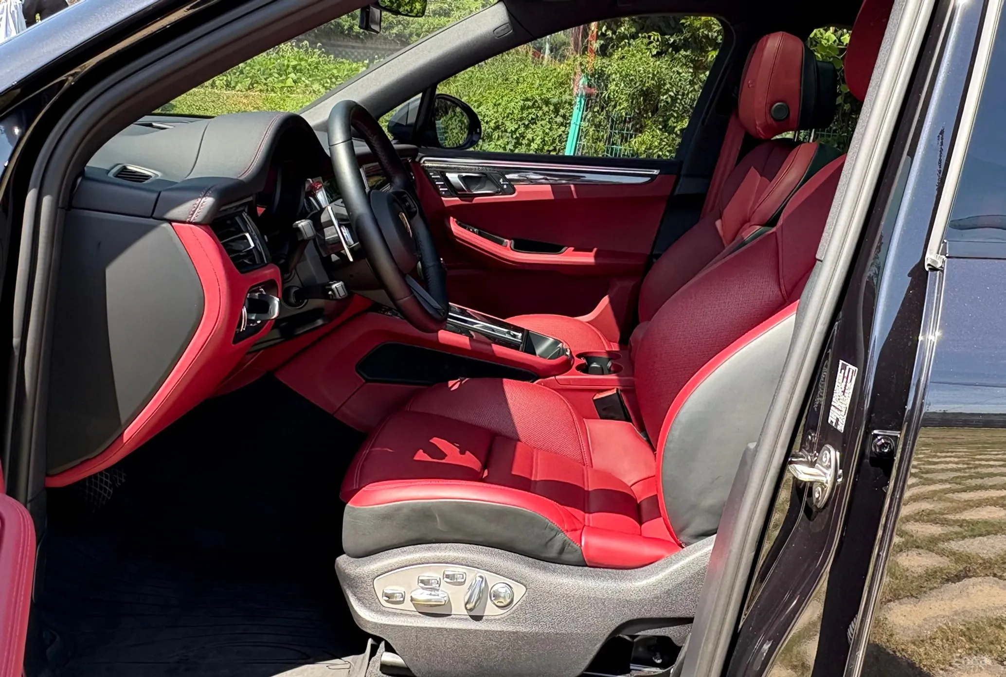 Porsche Macan превью 11