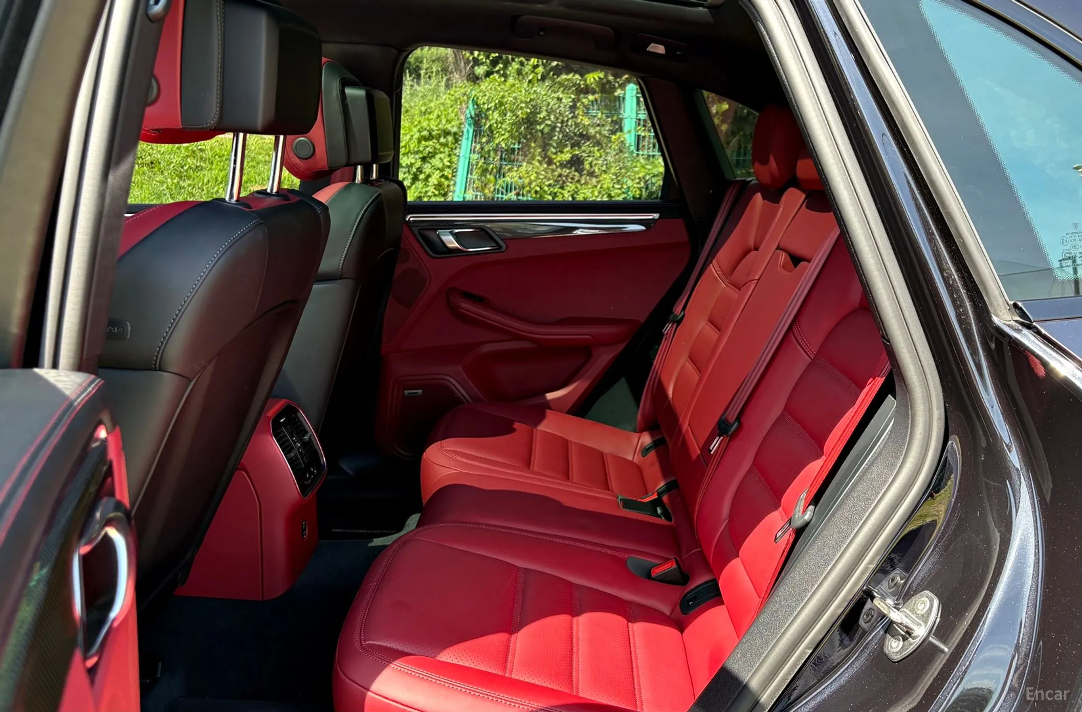 Porsche Macan превью 12