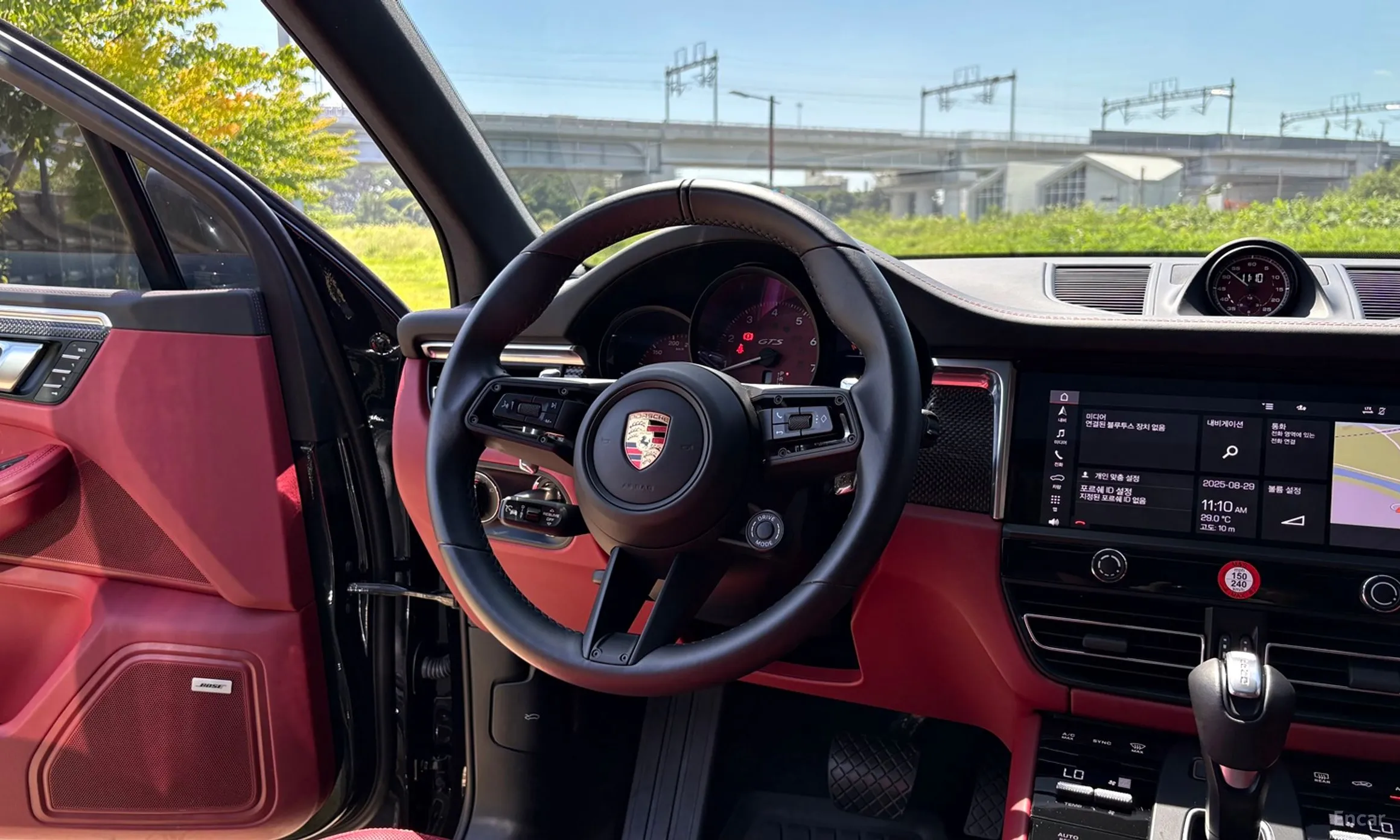 Porsche Macan превью 9