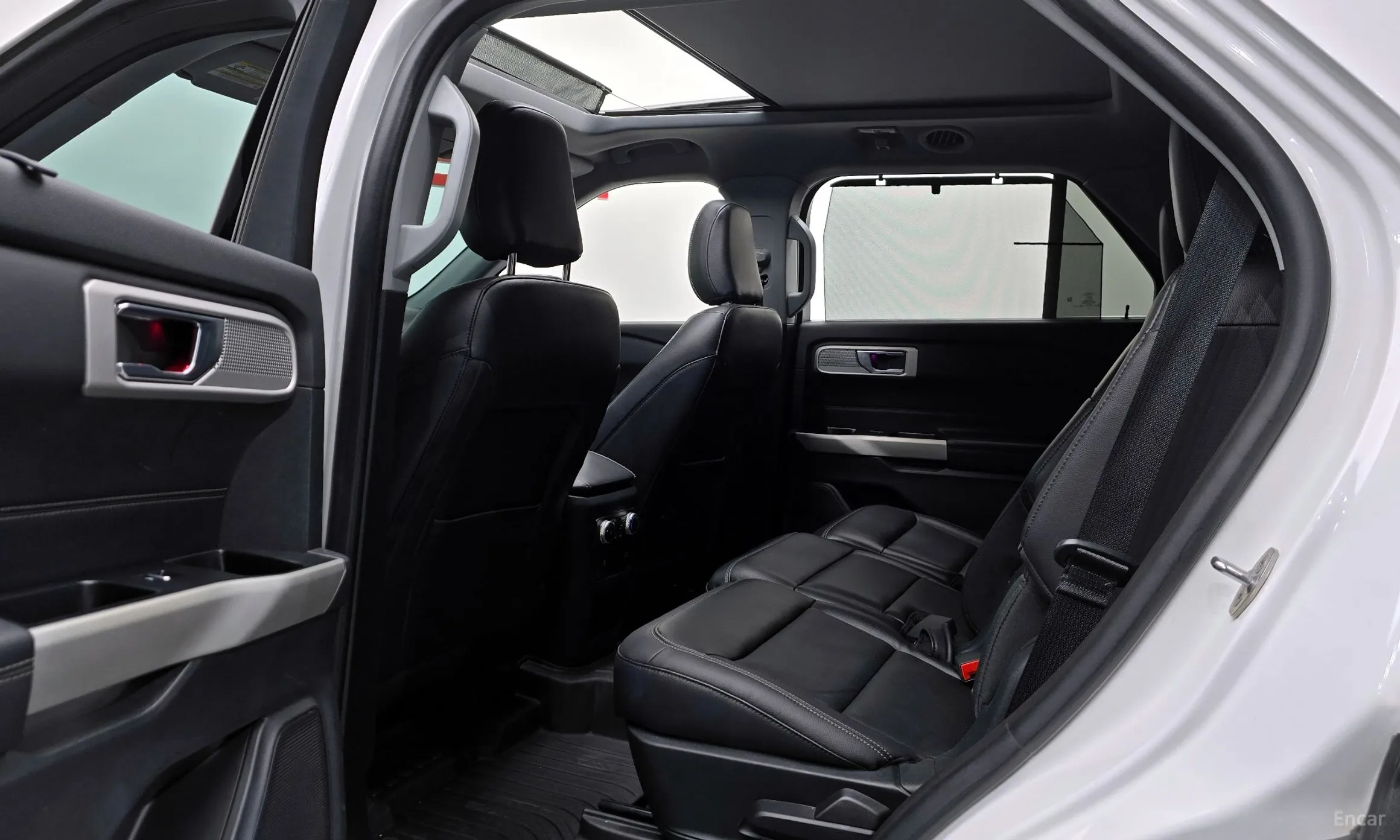 Ford Explorer 6th Generation превью 12