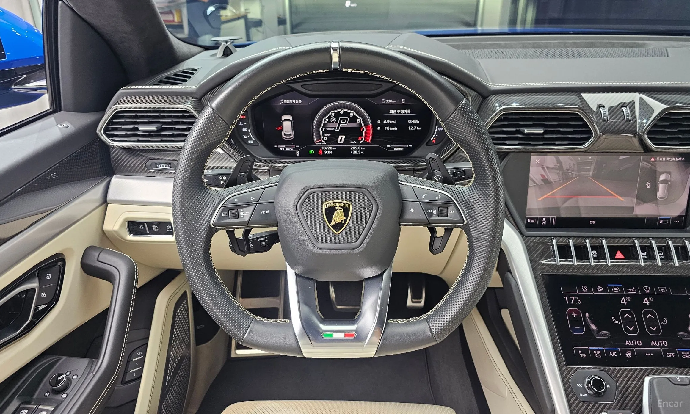 Lamborghini Urus превью 13
