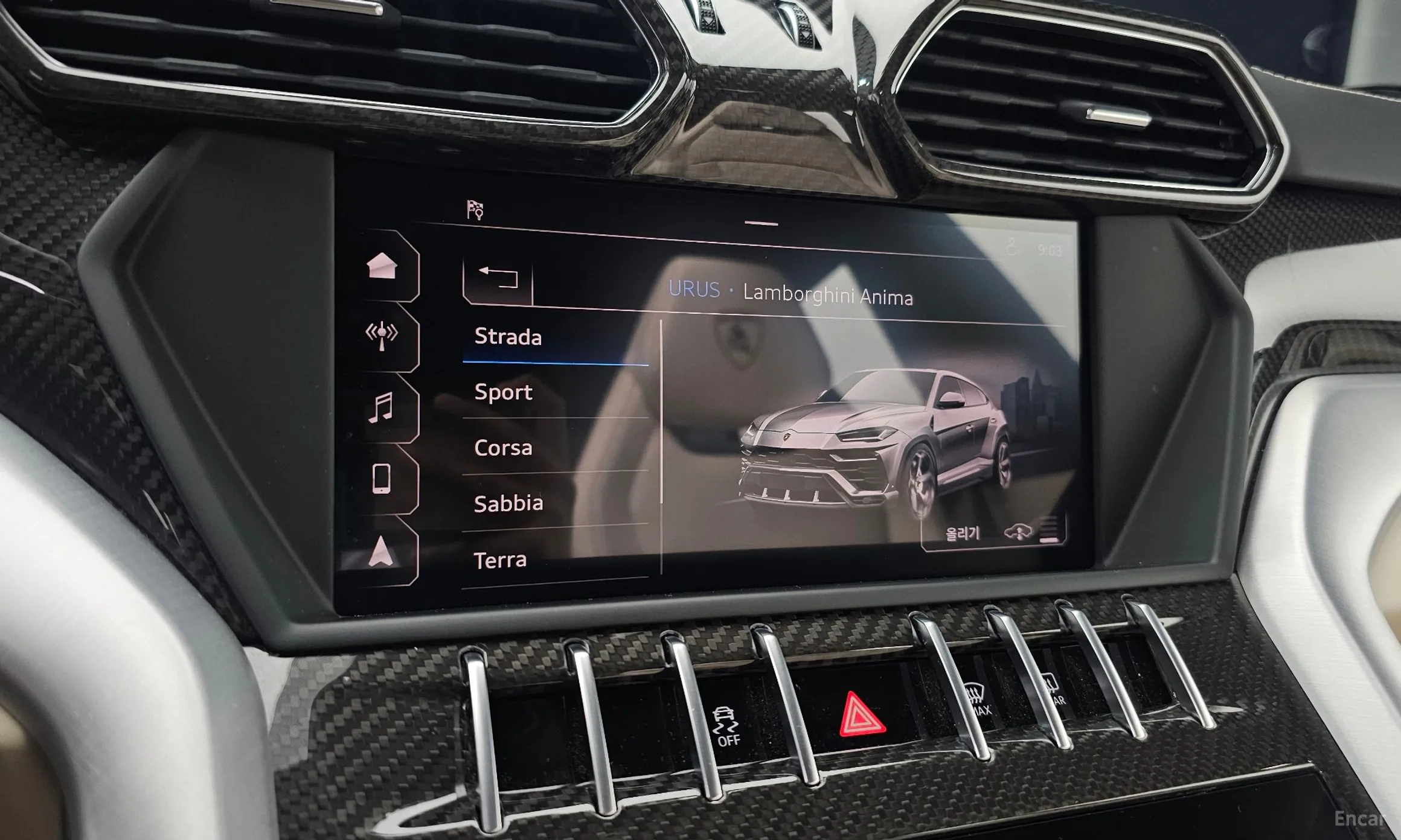 Lamborghini Urus превью 15