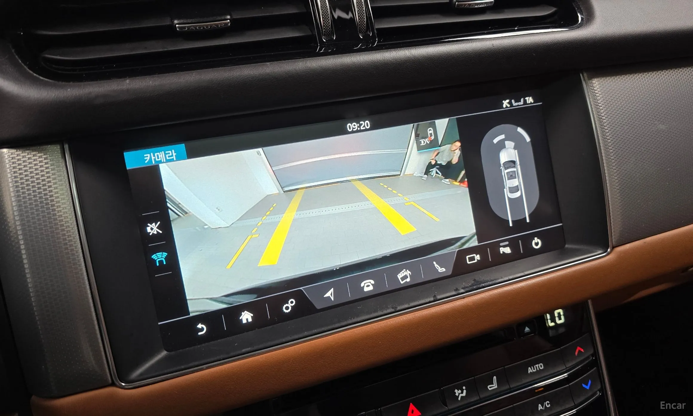 Jaguar XF (x260) превью 15