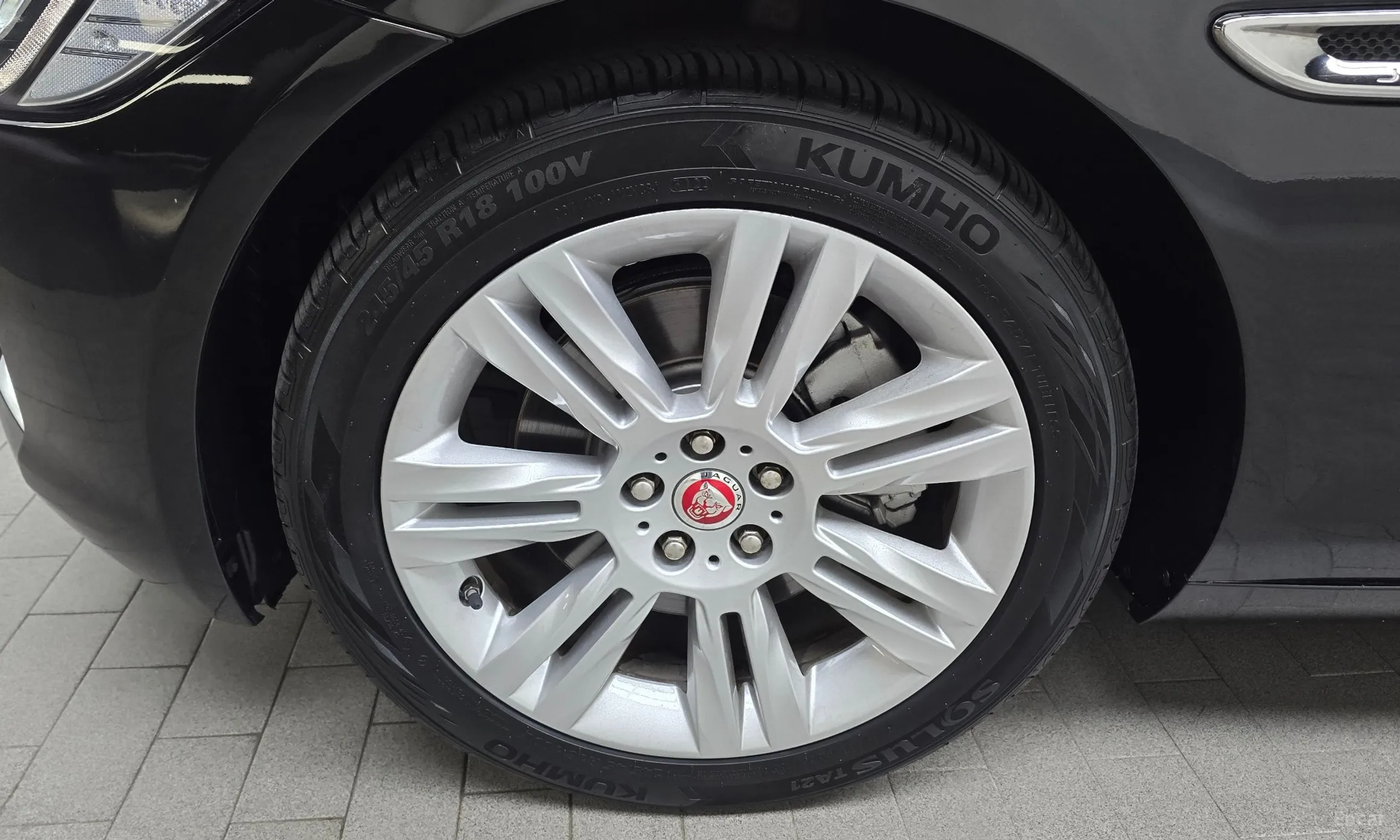 Jaguar XF (x260) превью 5