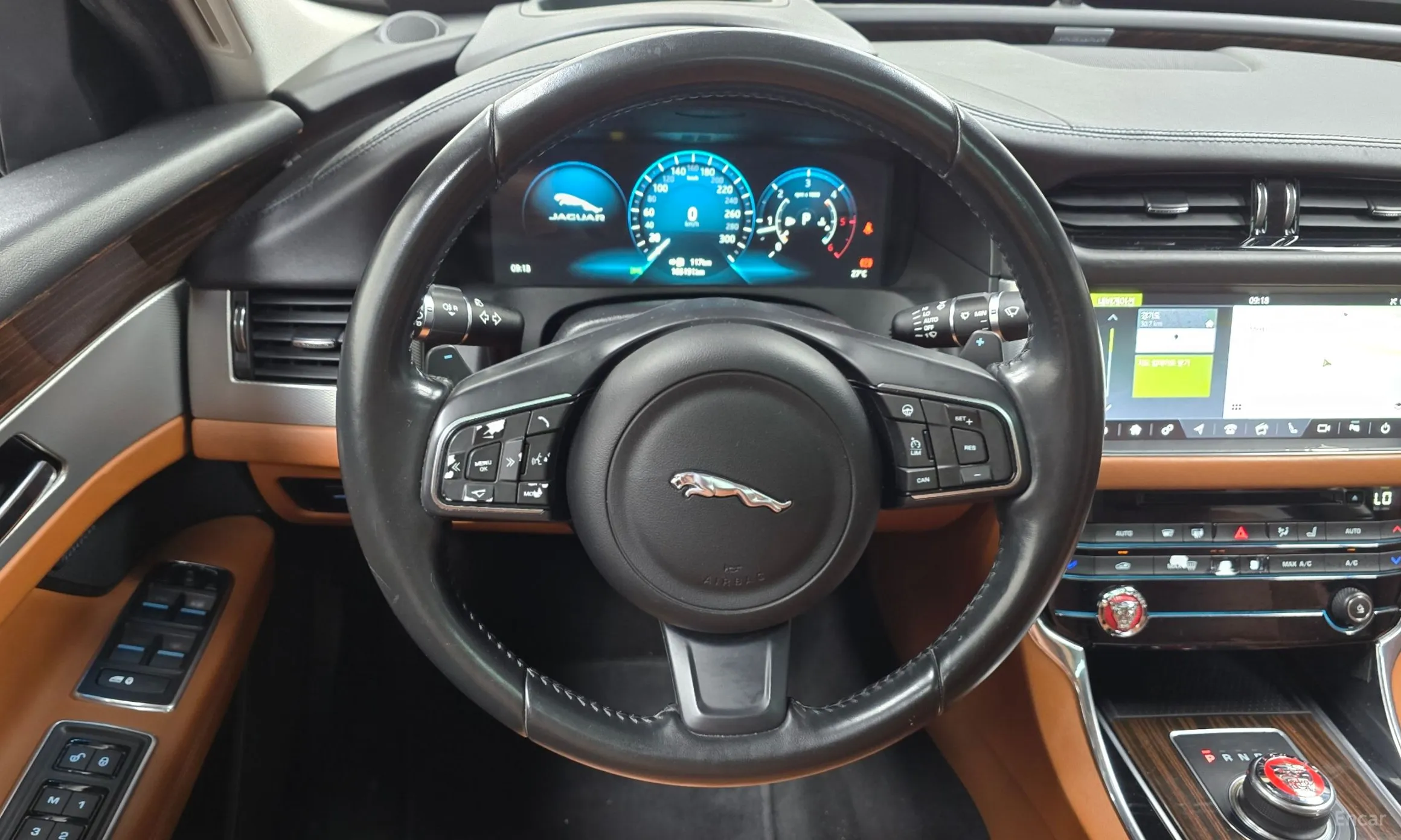 Jaguar XF (x260) превью 6