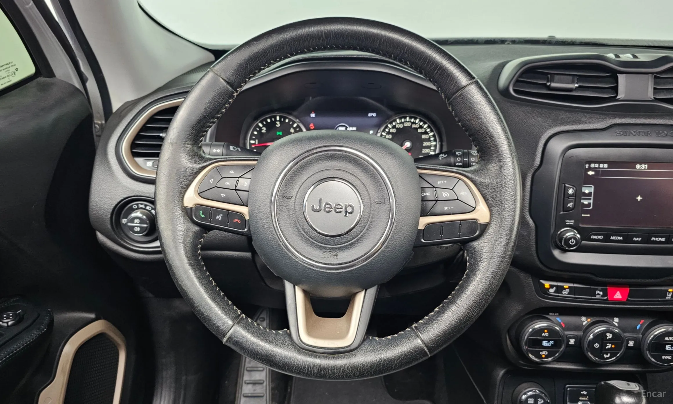 Jeep Renegade превью 13