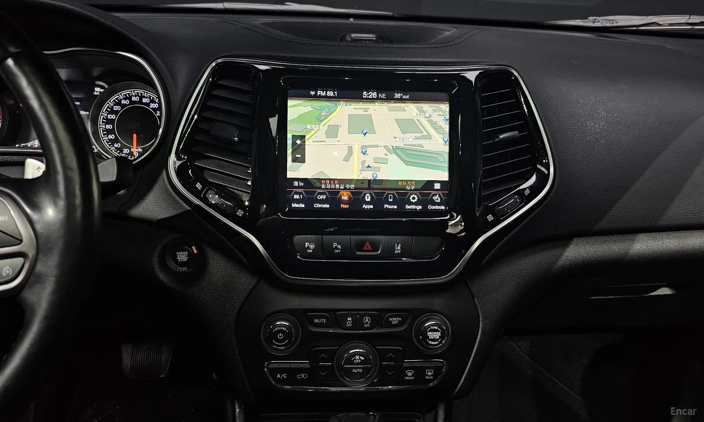 Jeep Cherokee (KL) превью 14