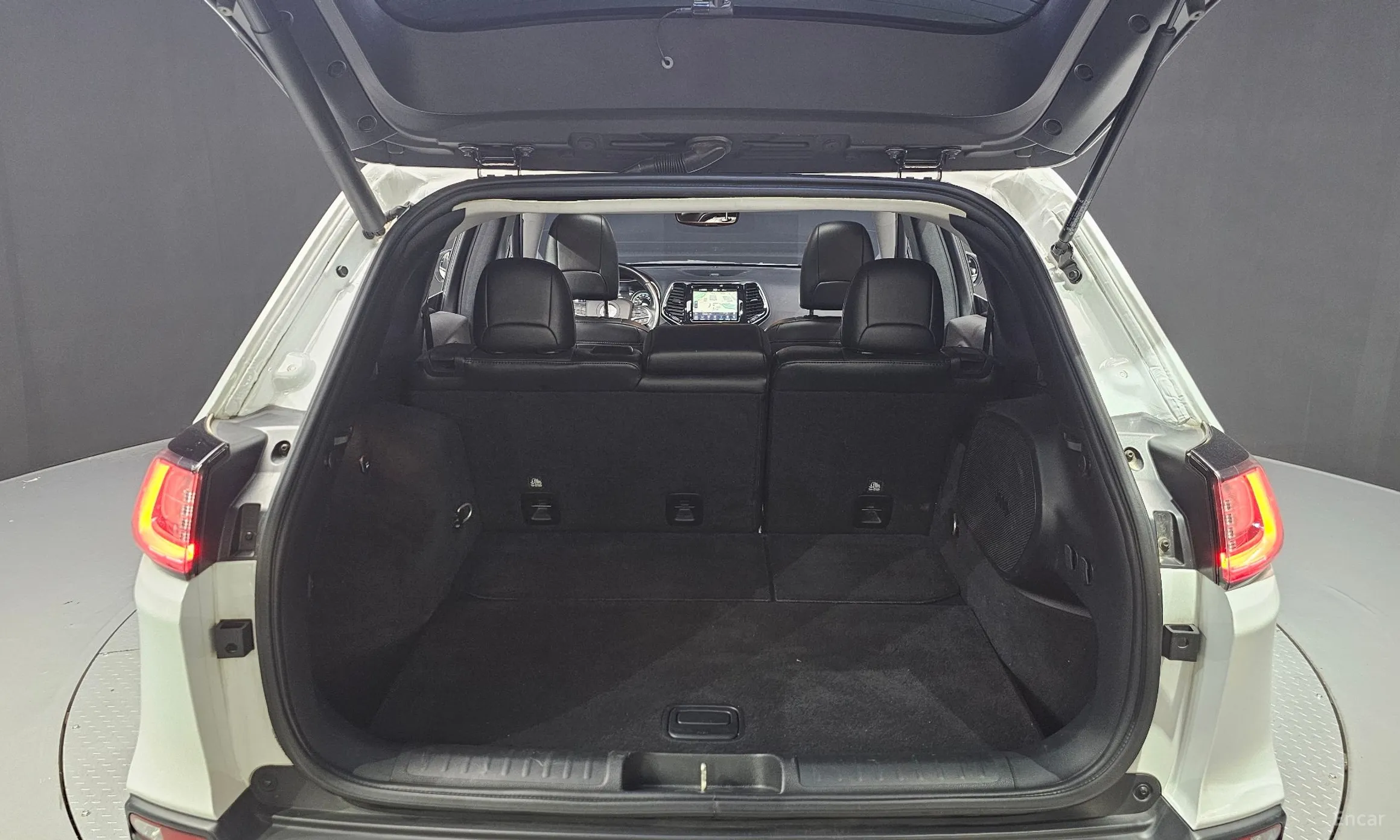 Jeep Cherokee (KL) превью 20