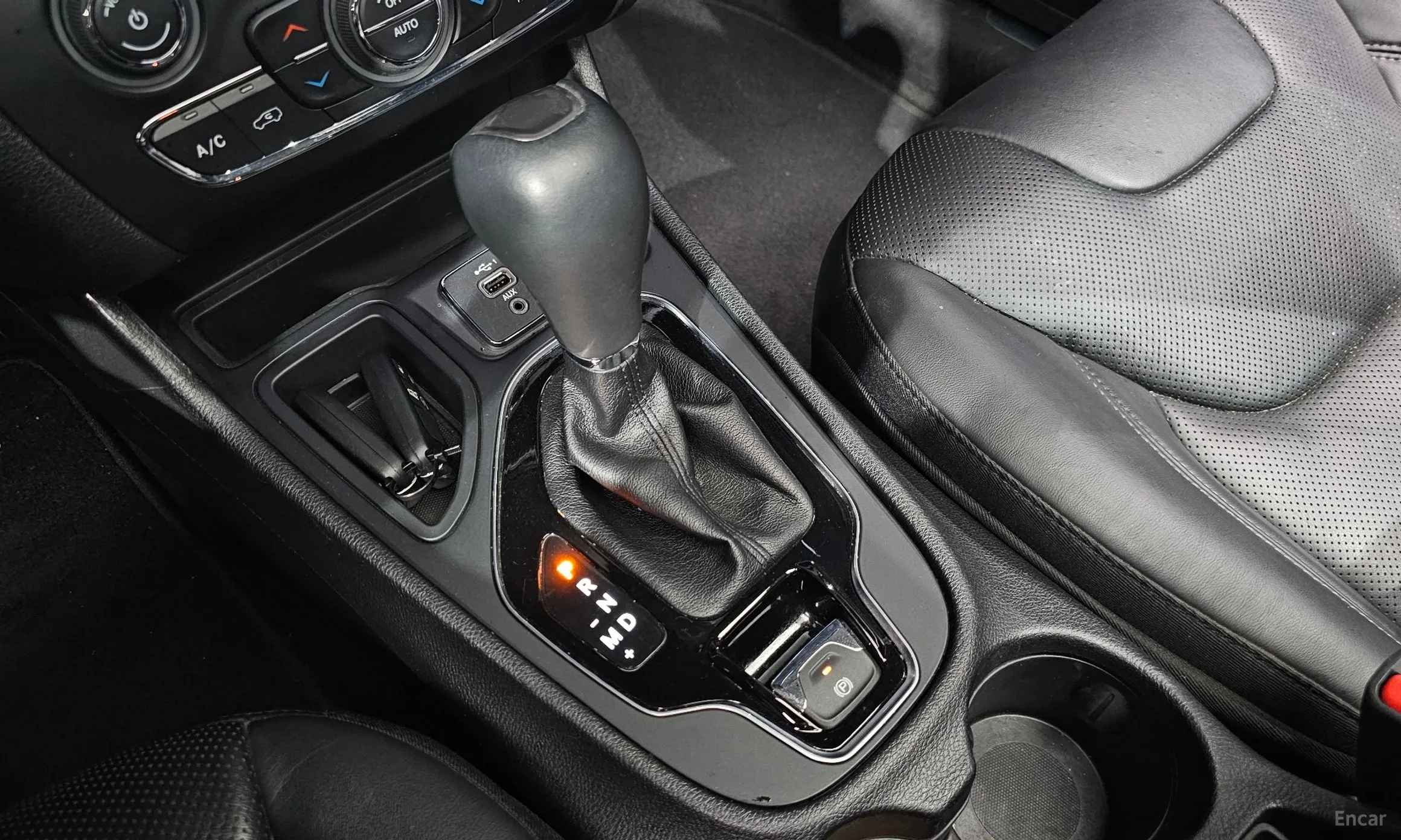 Jeep Cherokee (KL) превью 9