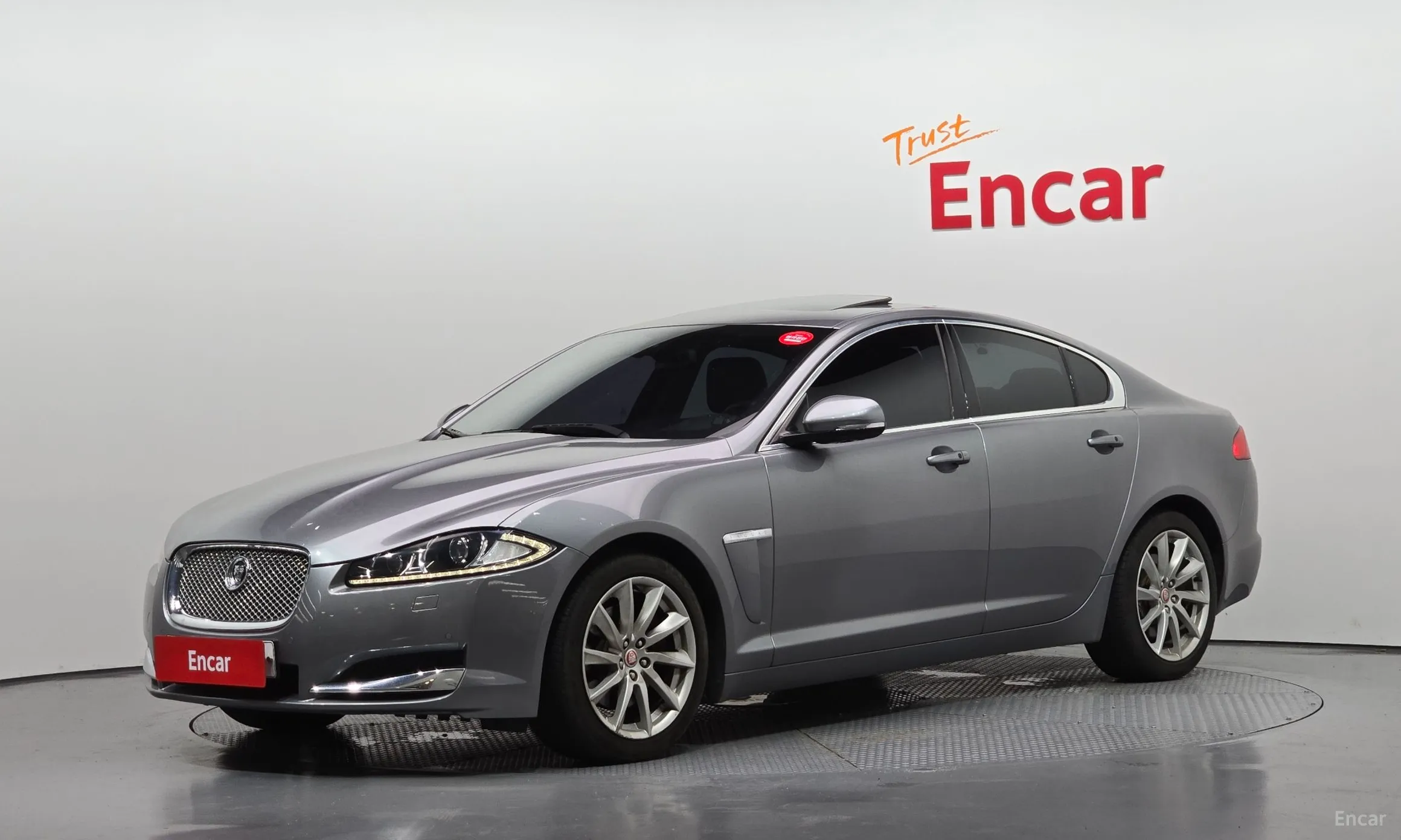 Jaguar New XF